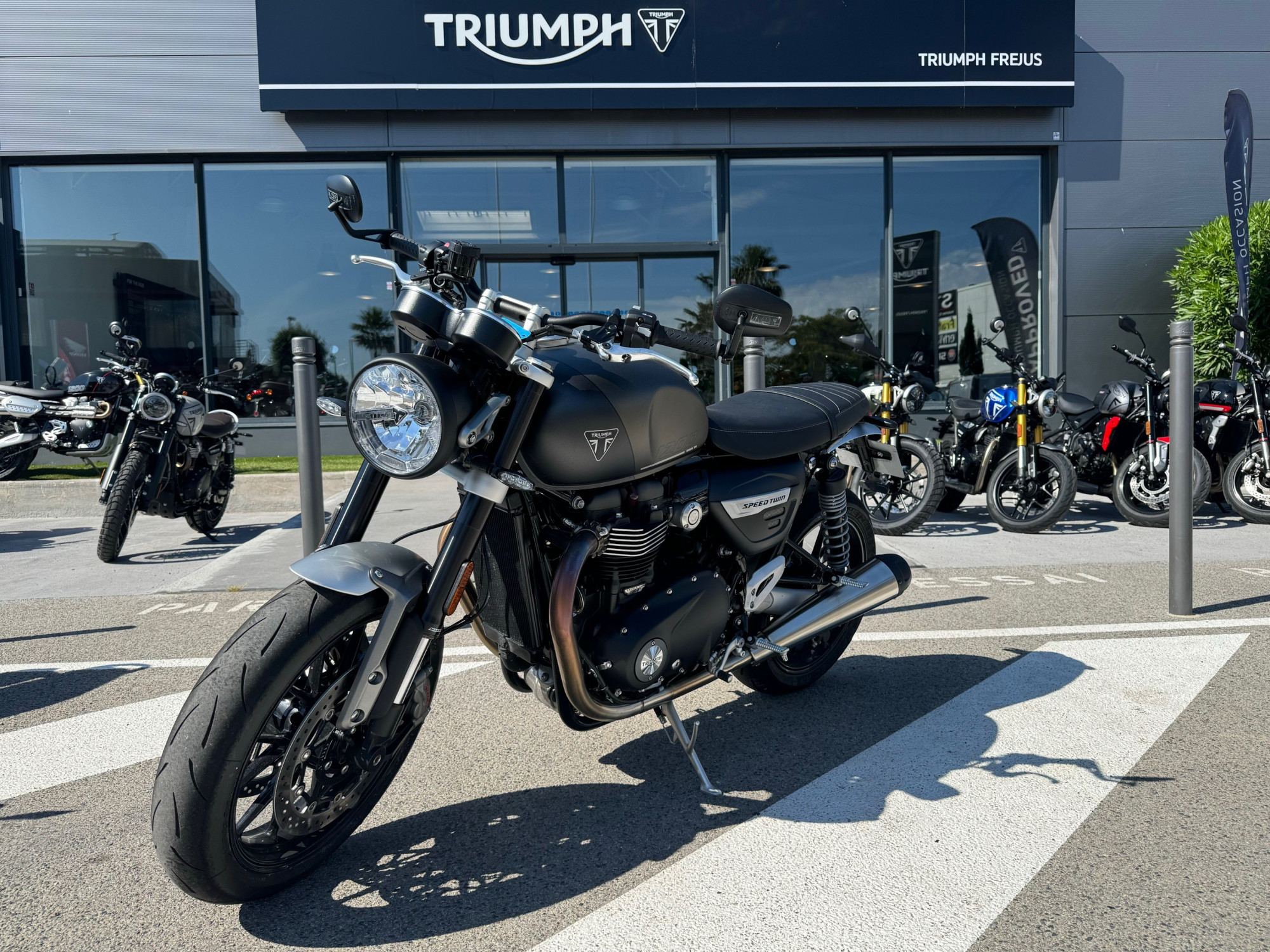 photo de TRIUMPH SPEED TWIN 1200 1200 occasion de couleur  en vente à Frejus n°3