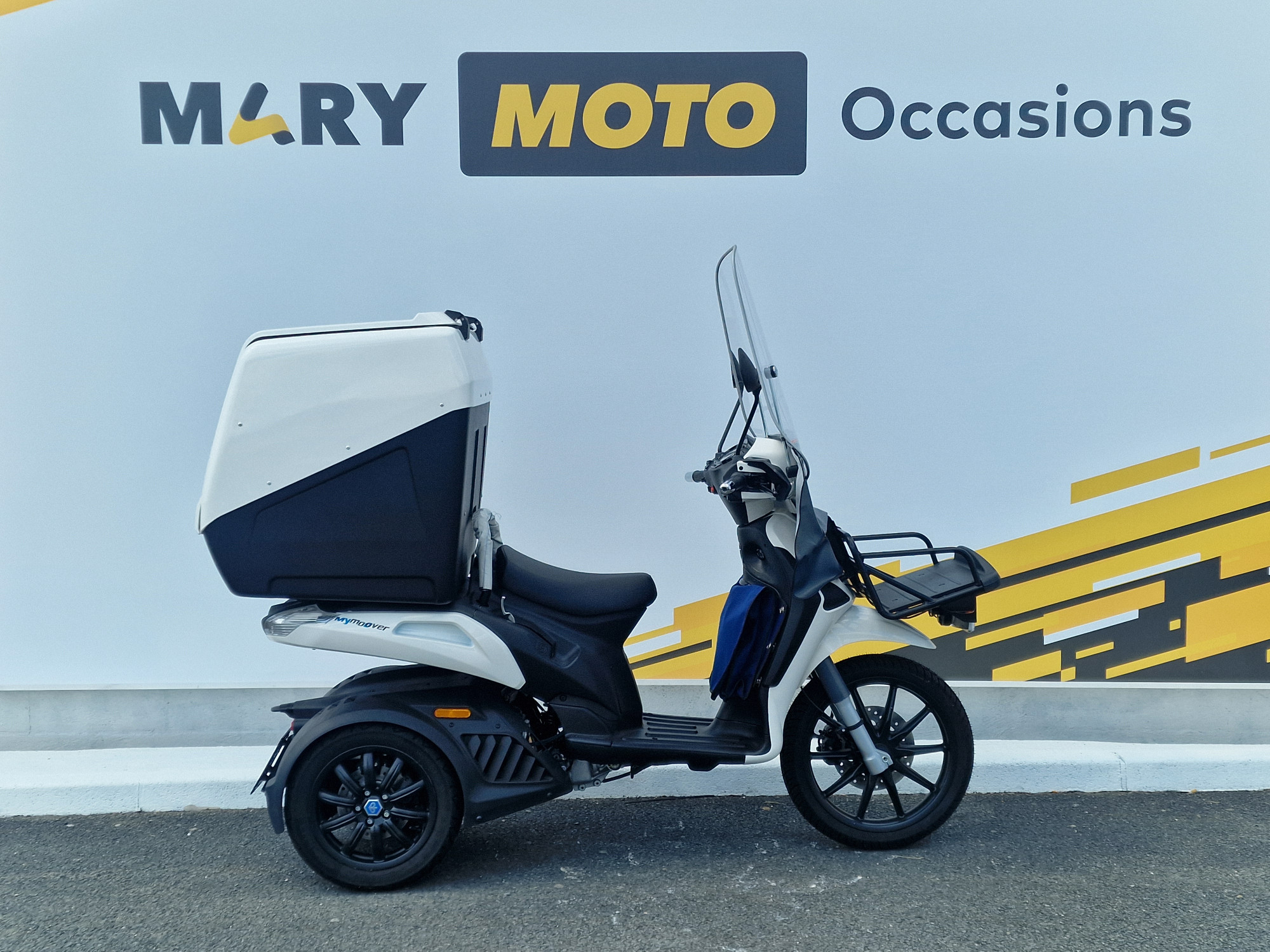 photo de PIAGGIO MYMOOVER 125 occasion de couleur  en vente à Bieville Beuville n°3