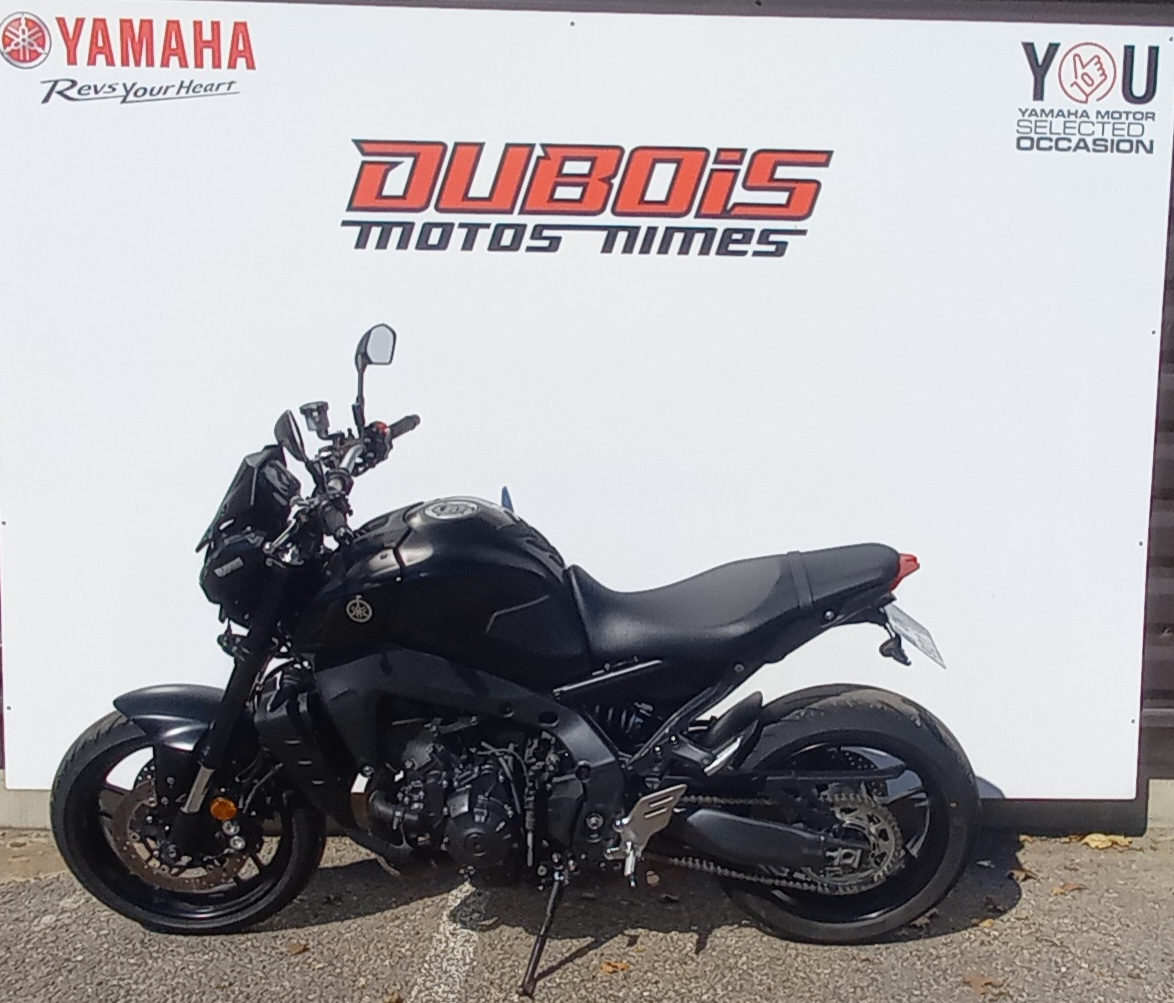 photo de YAMAHA MT-09 850 occasion de couleur  en vente à Nimes n°3