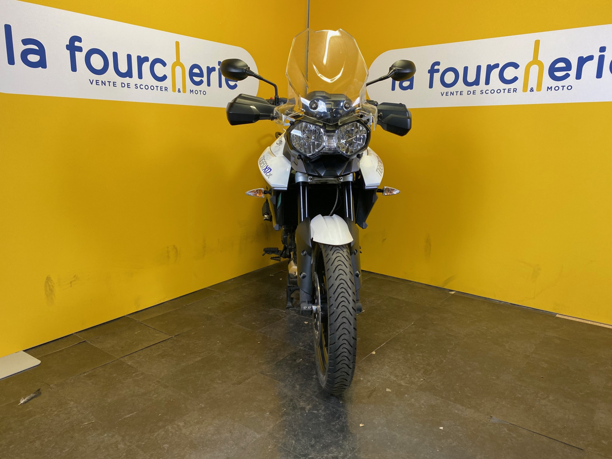 photo de TRIUMPH TIGER 800 XRX 800 occasion de couleur  en vente à Paris 15 n°2