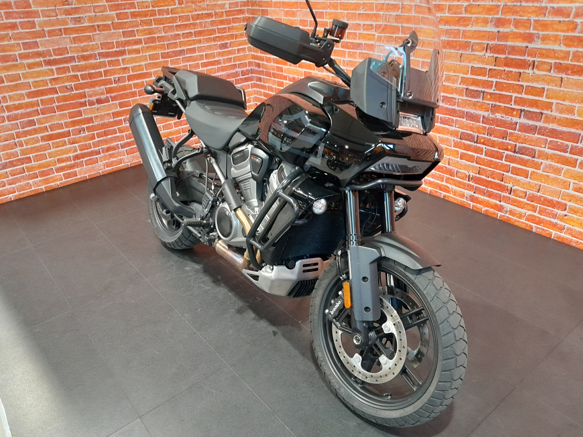 photo de HARLEY DAVIDSON ADVENTURE PAN AMERICA 1250 1250 occasion de couleur  en vente à Sausheim n°3