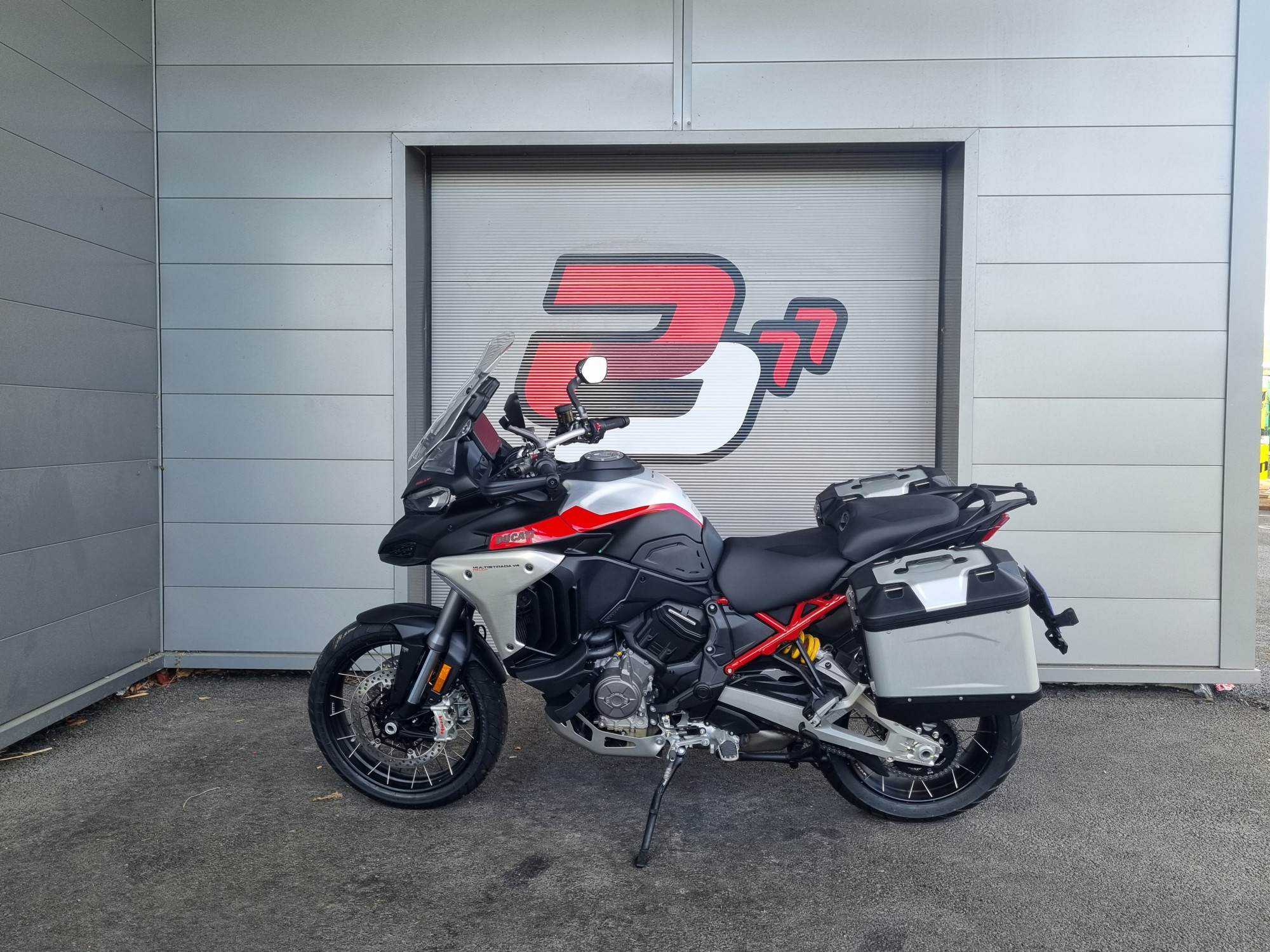 photo de DUCATI MULTISTRADA V4S RALLY 1153 occasion de couleur  en vente à Vert St Denis n°2