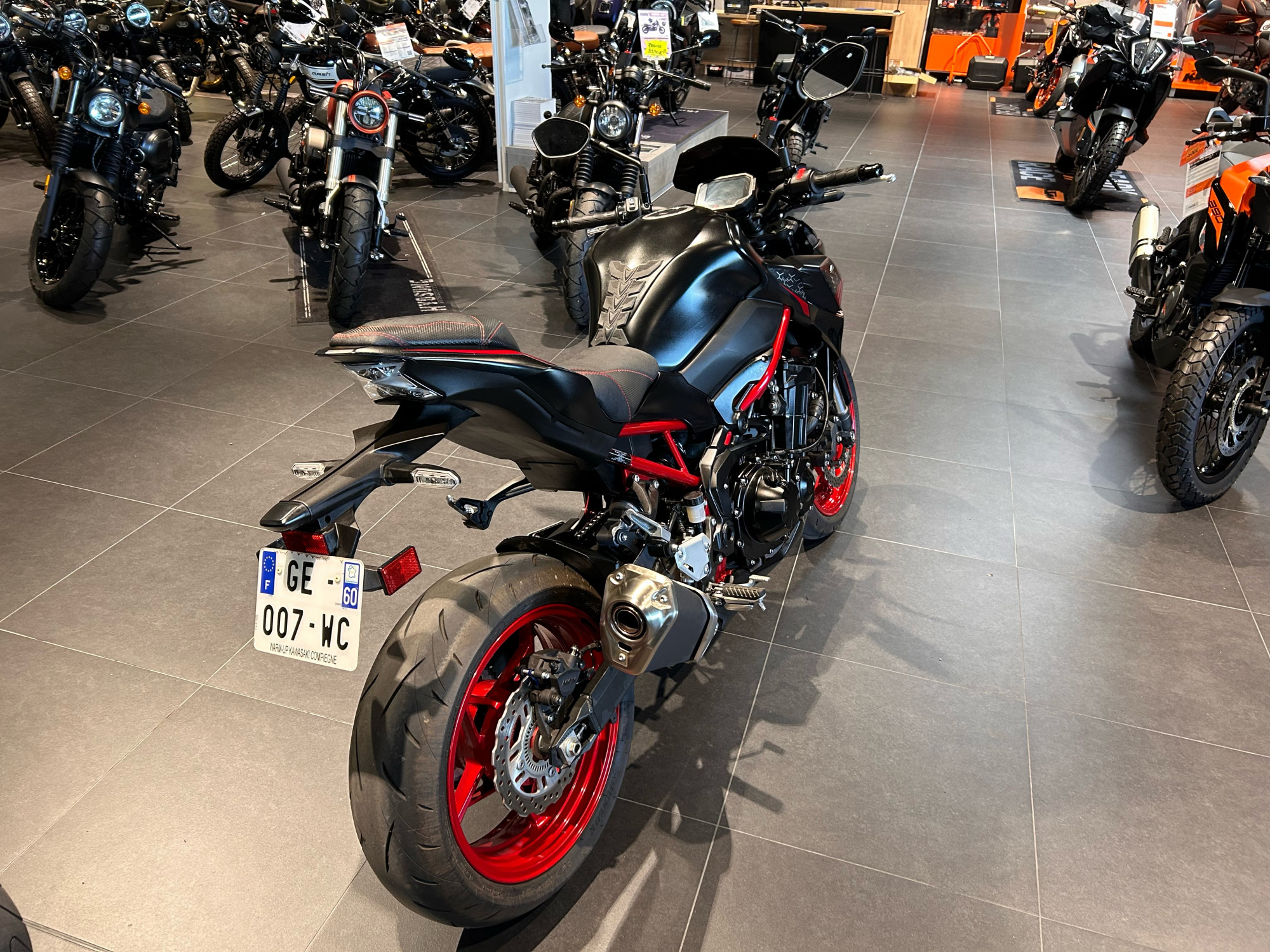 photo de KAWASAKI Z 900 900 occasion de couleur  en vente à Lorient n°3