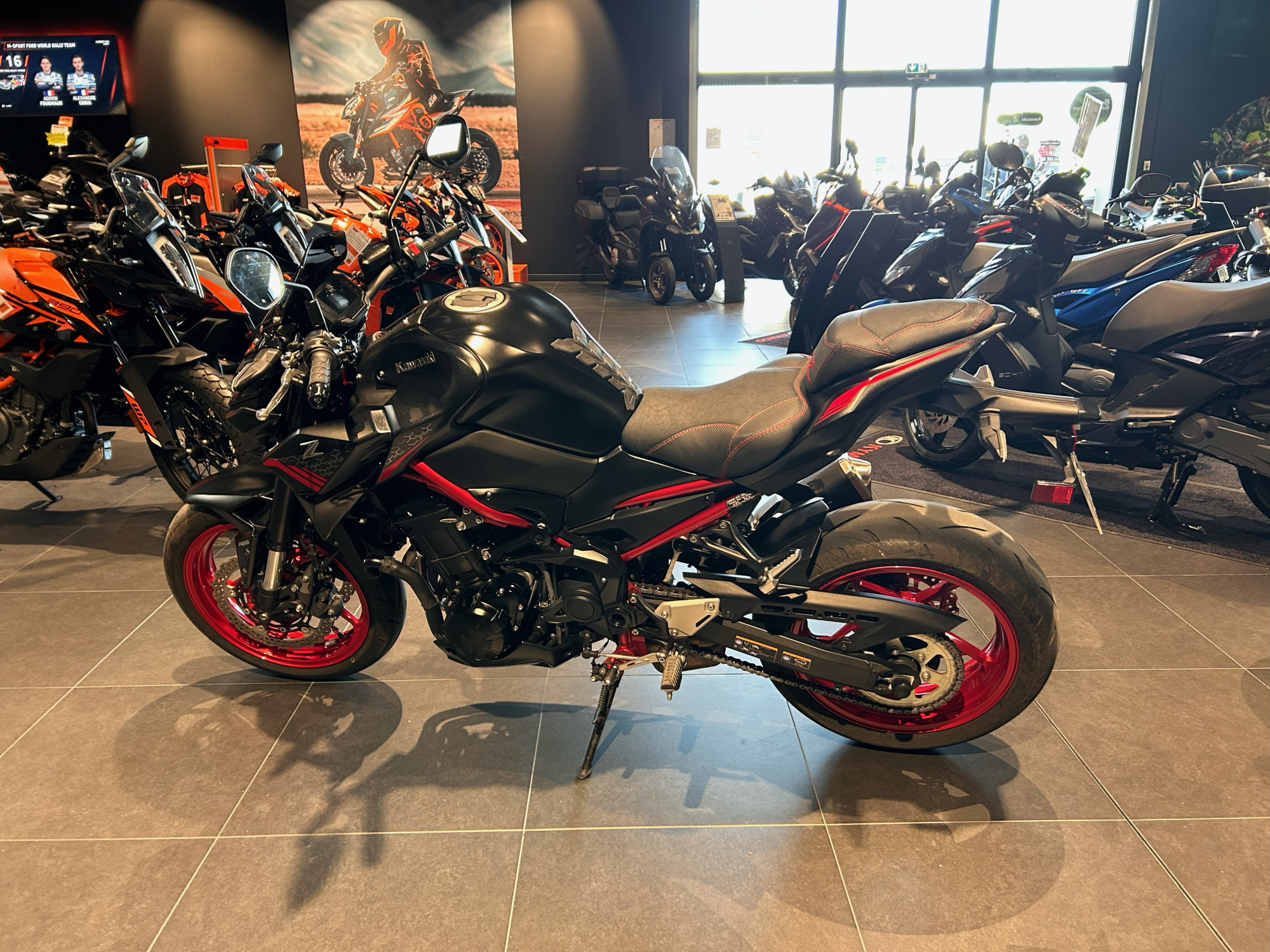 photo de KAWASAKI Z 900 900 occasion de couleur  en vente à Lorient n°2