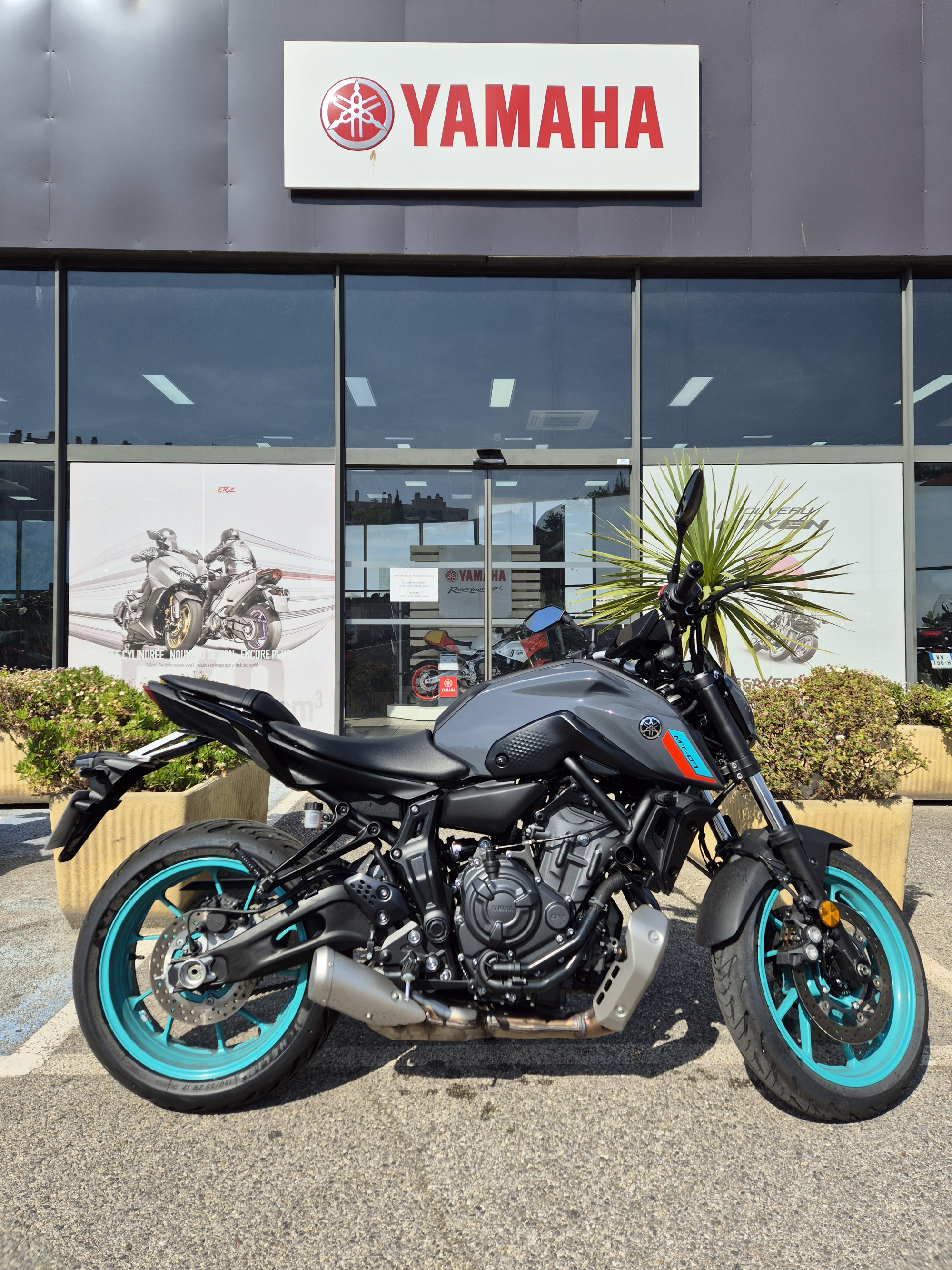 photo de YAMAHA MT-07 (47.5CV) 695 occasion de couleur  en vente à Marseille 14 n°3