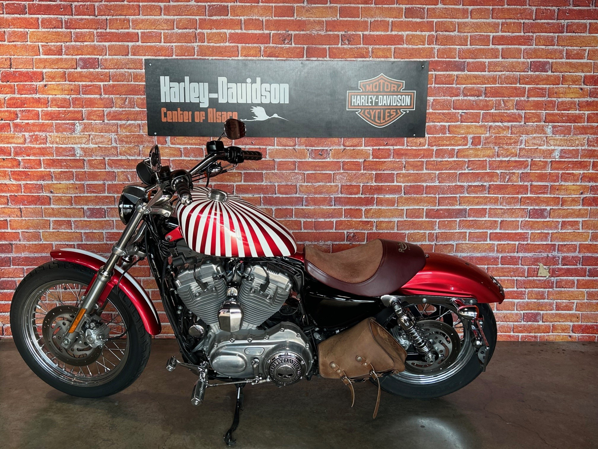 photo de HARLEY DAVIDSON SPORTSTER 883 883 occasion de couleur  en vente à Fegersheim n°2