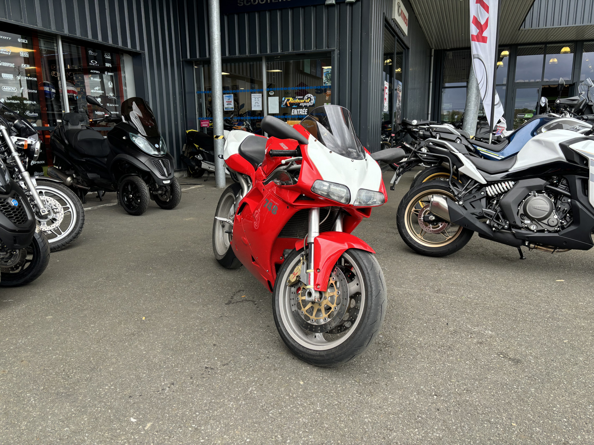 Annonce moto Ducati 748 B