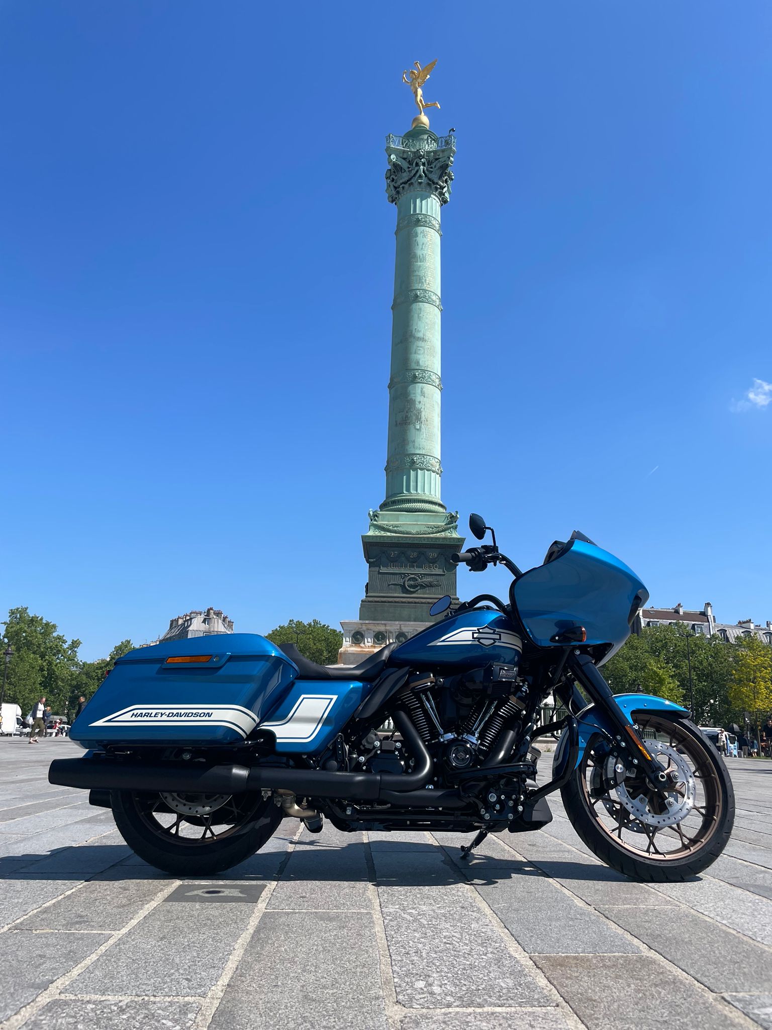 photo de HARLEY DAVIDSON TOURING ROAD GLIDE 1923 ST 1923 occasion de couleur  en vente à Paris 03 n°2