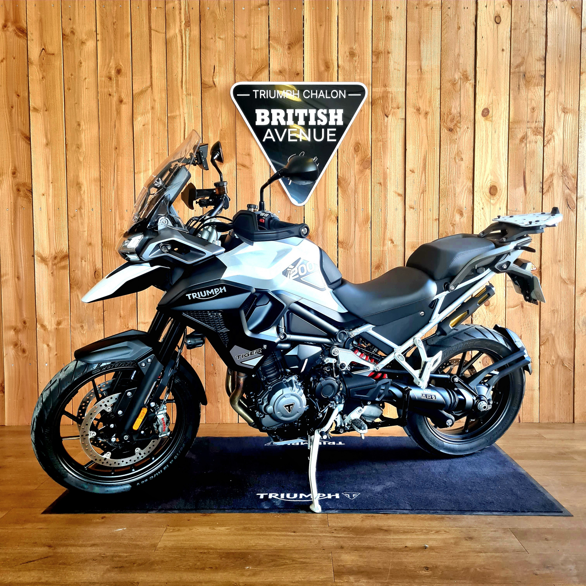 photo de TRIUMPH TIGER 1200 GT PRO 1160 occasion de couleur  en vente à Sevrey n°3