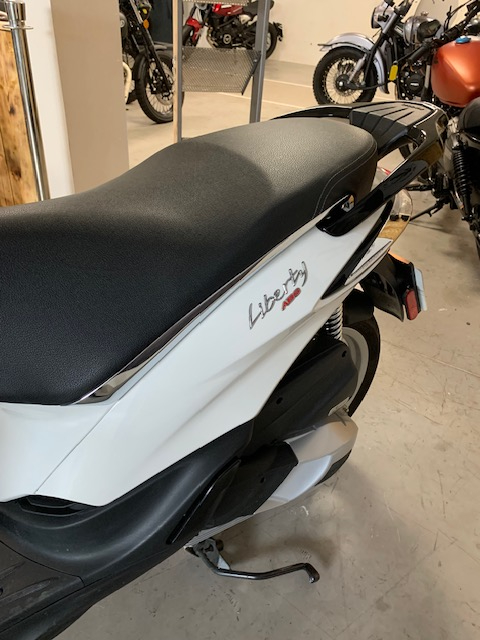 photo de PIAGGIO LIBERTY 125 IGET 125 occasion de couleur  en vente à Niort n°3