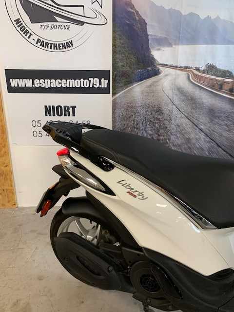 photo de PIAGGIO LIBERTY 125 IGET 125 occasion de couleur  en vente à Niort n°1