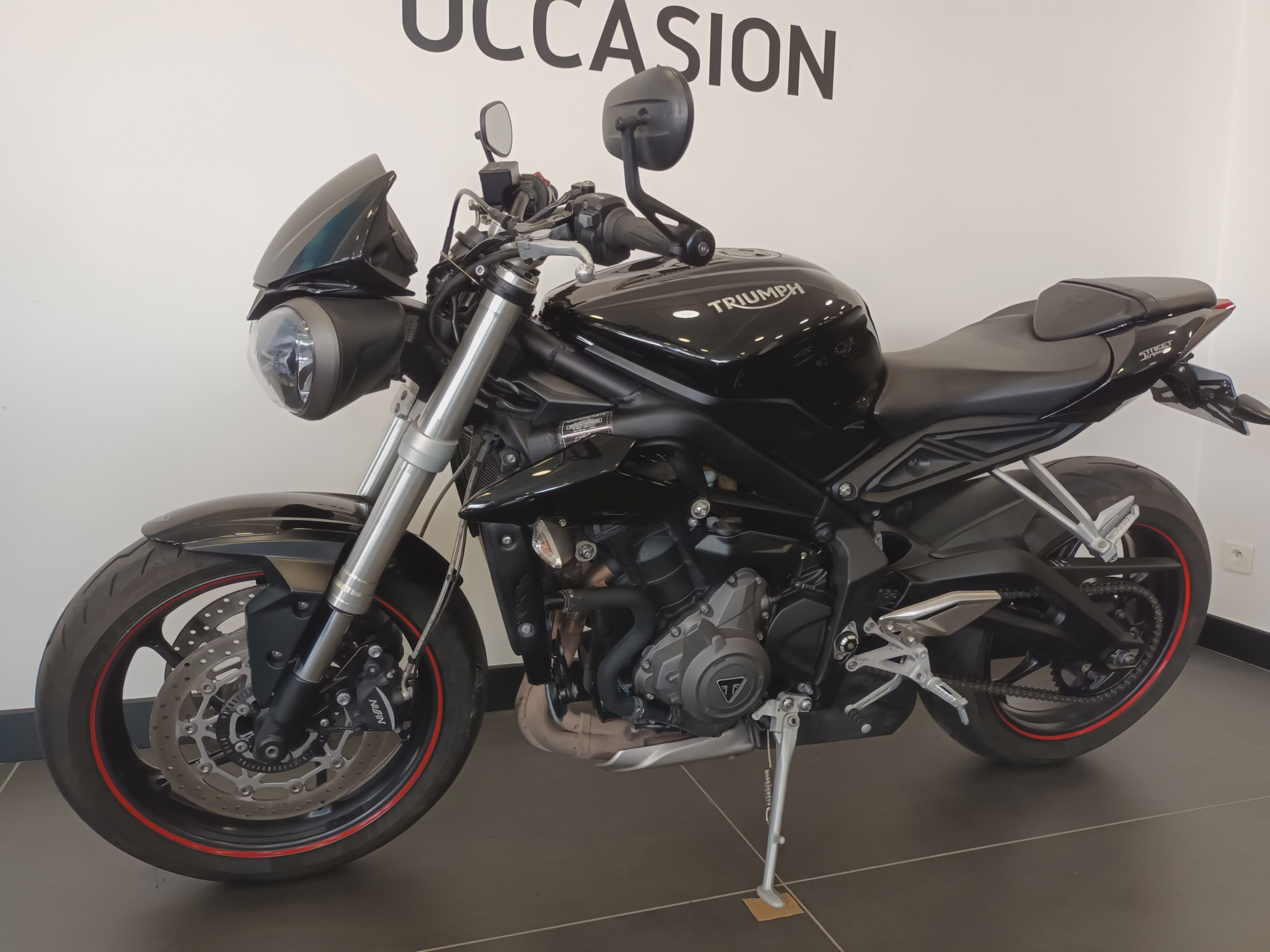 photo de TRIUMPH STREET TRIPLE 660 S A2 660 occasion de couleur  en vente à Le Kremlin Bicetre n°2