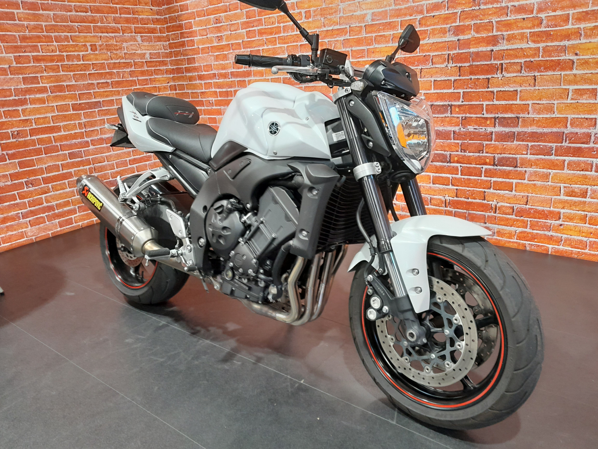 photo de YAMAHA FZ1 FAZER 1000 occasion de couleur  en vente à Sausheim n°3