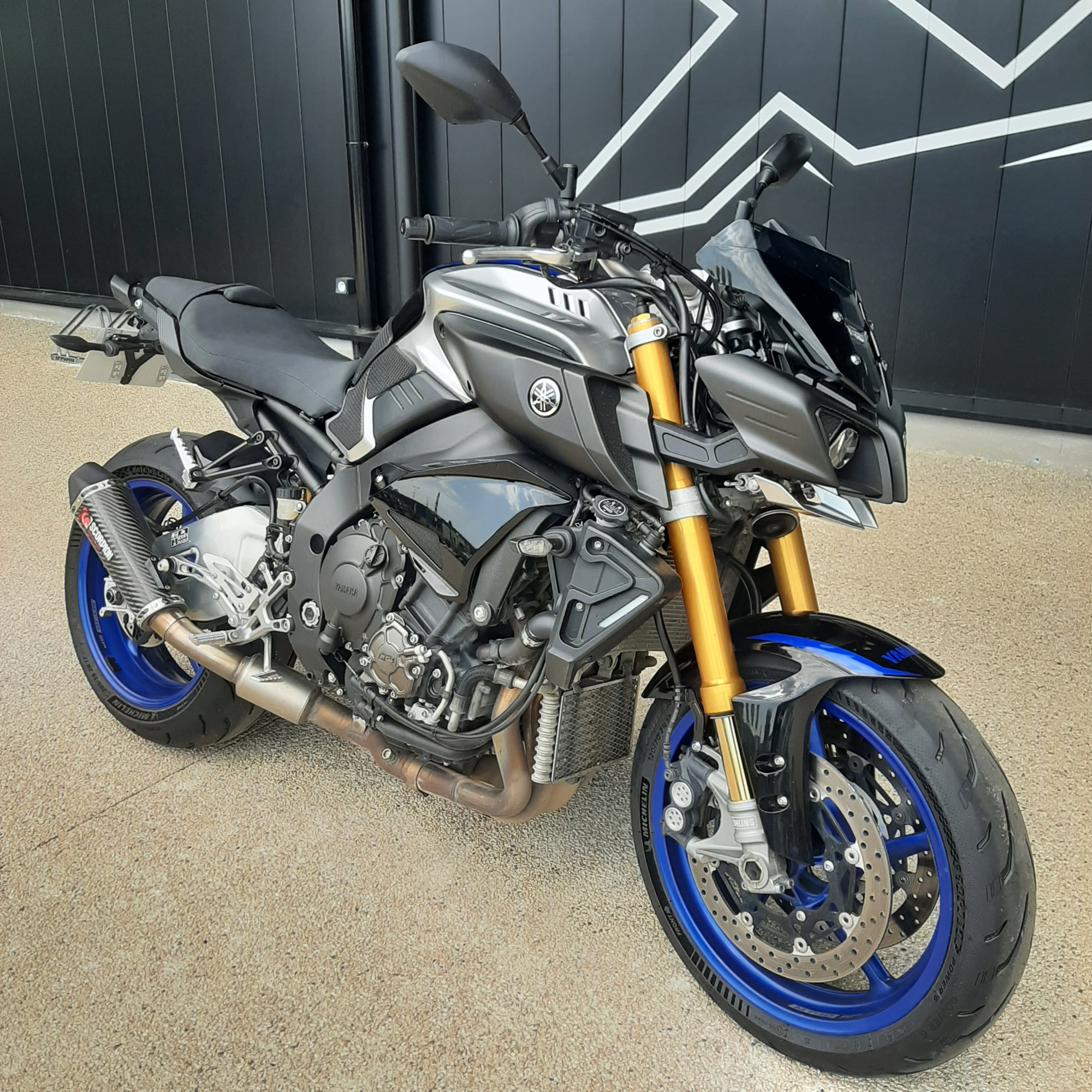 photo de YAMAHA MT-10 SP 1000 occasion de couleur  en vente à Aubenas n°3