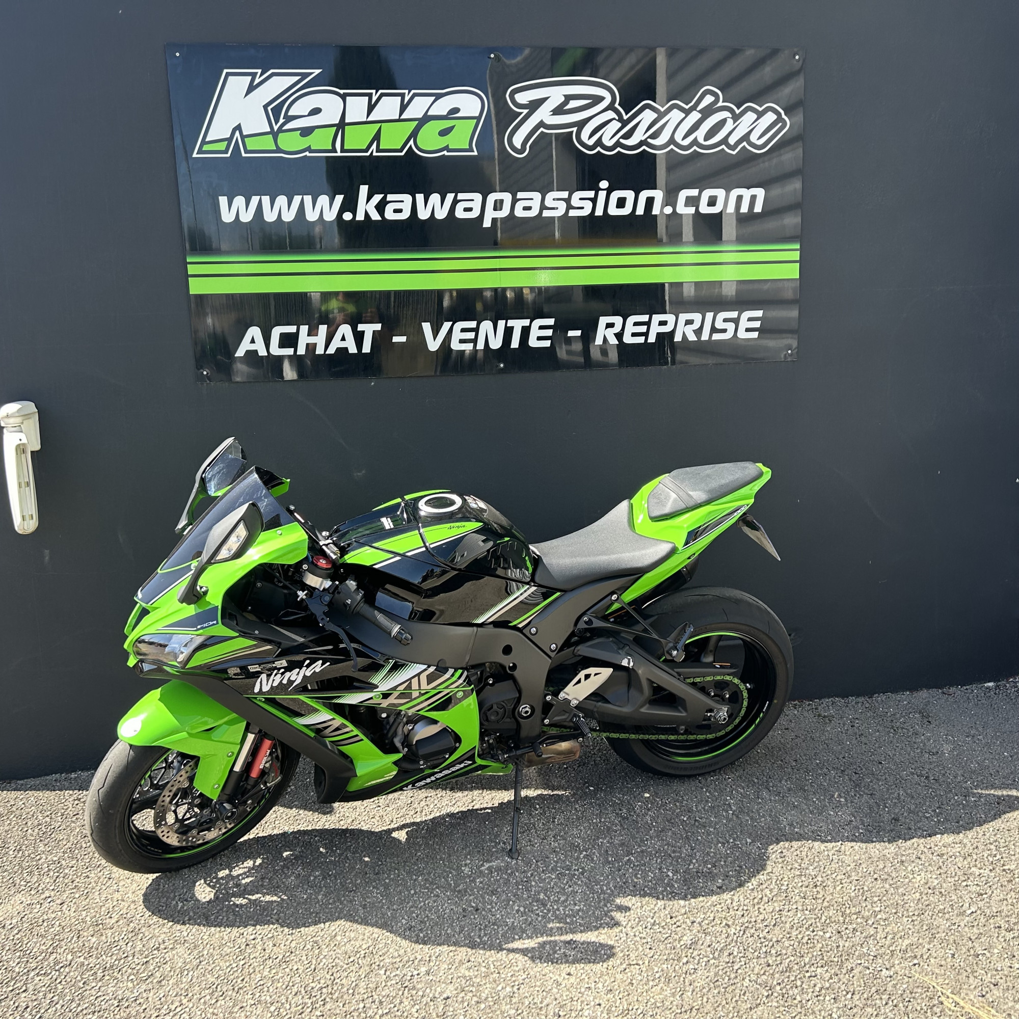 photo de KAWASAKI ZX-10R 998 occasion de couleur  en vente à Ales n°2