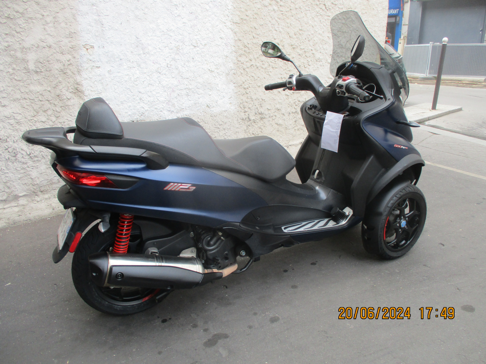 photo de PIAGGIO MP3 500 HPE SPORT ADVANCED ABS A 500 occasion de couleur  en vente à Paris 17 n°2