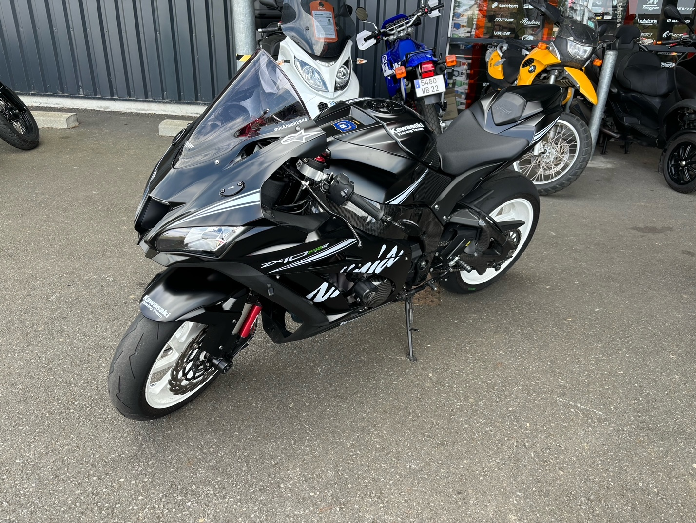 photo de KAWASAKI ZX-10RR 999 occasion de couleur  en vente   Tregueux