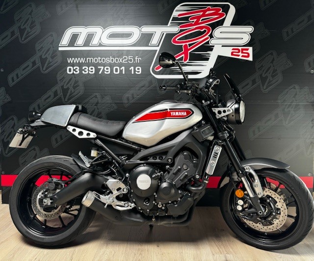 photo de YAMAHA XSR 900 ABS 900 occasion de couleur  en vente à Franois n°2