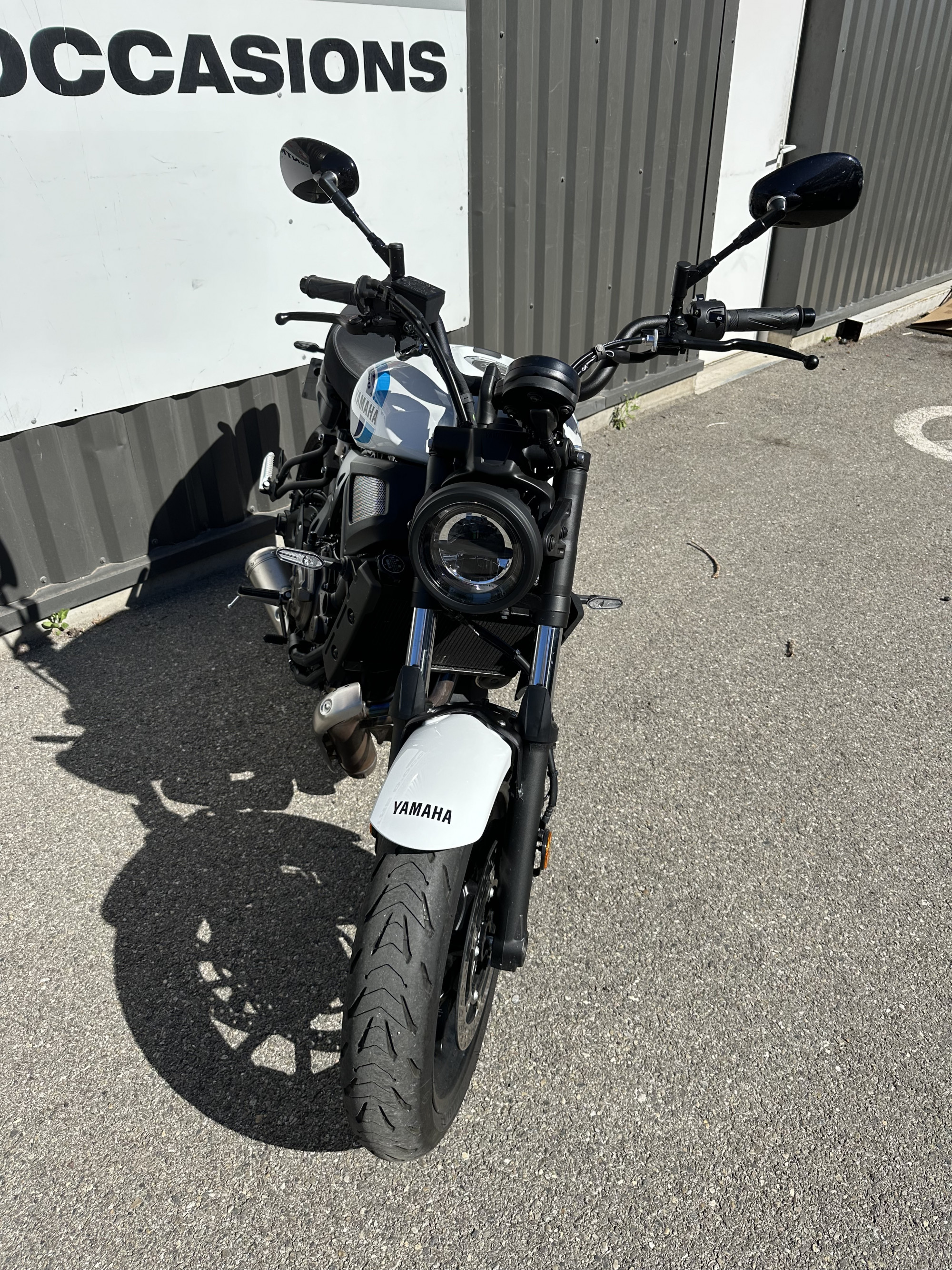 photo de YAMAHA XSR 700 700 occasion de couleur  en vente à Avignon n°2