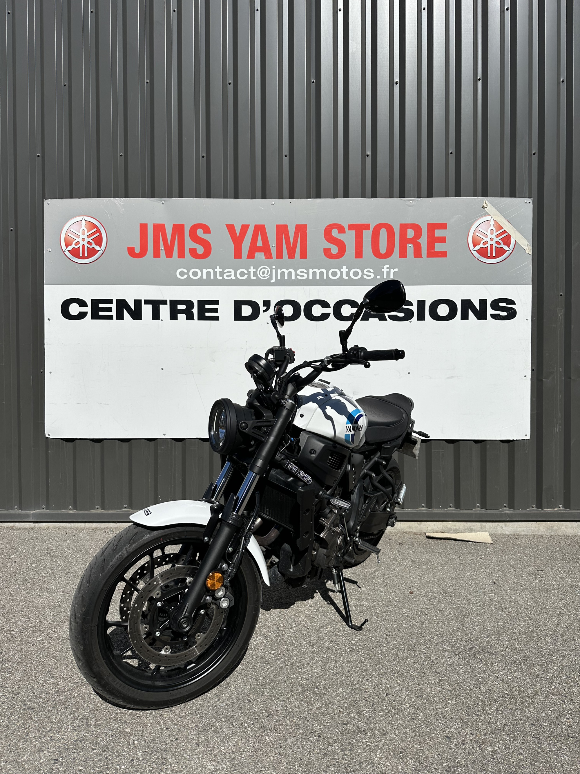 photo de YAMAHA XSR 700 700 occasion de couleur  en vente à Avignon n°3