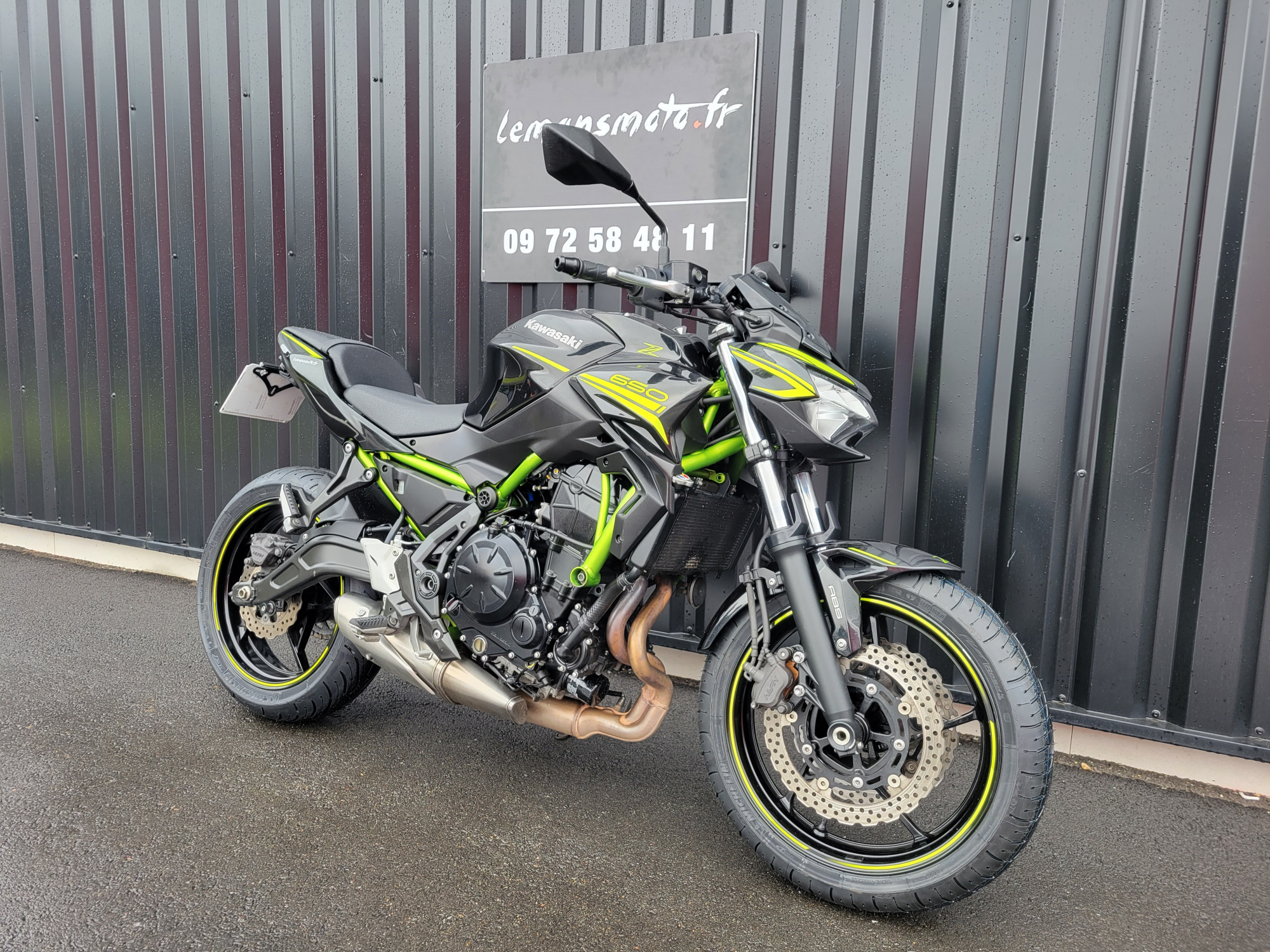 photo de KAWASAKI Z 650 (47.5CV) 650 occasion de couleur  en vente à Ruaudin n°2