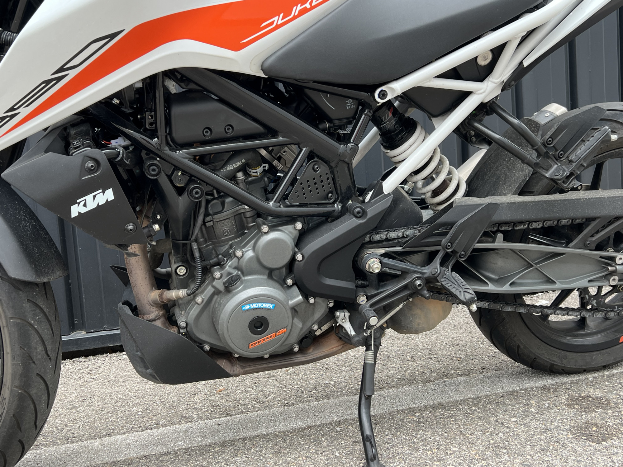 photo de KTM KTM 390 DUKE 2021 390 occasion de couleur  en vente   St etienne