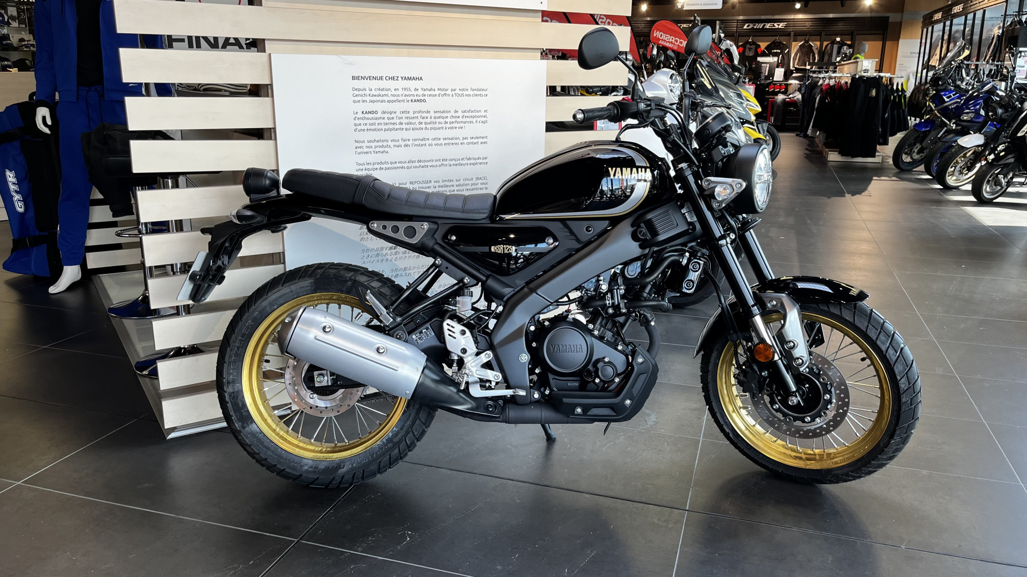 photo de YAMAHA XSR 125 LEGACY 125 occasion de couleur  en vente à Voglans n°3