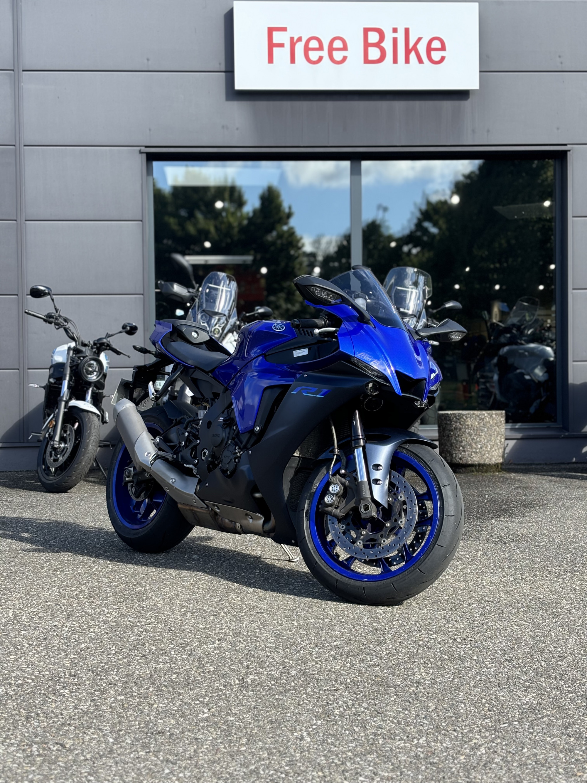 photo de YAMAHA YZF R1 1000 occasion de couleur  en vente à Mulhouse n°2