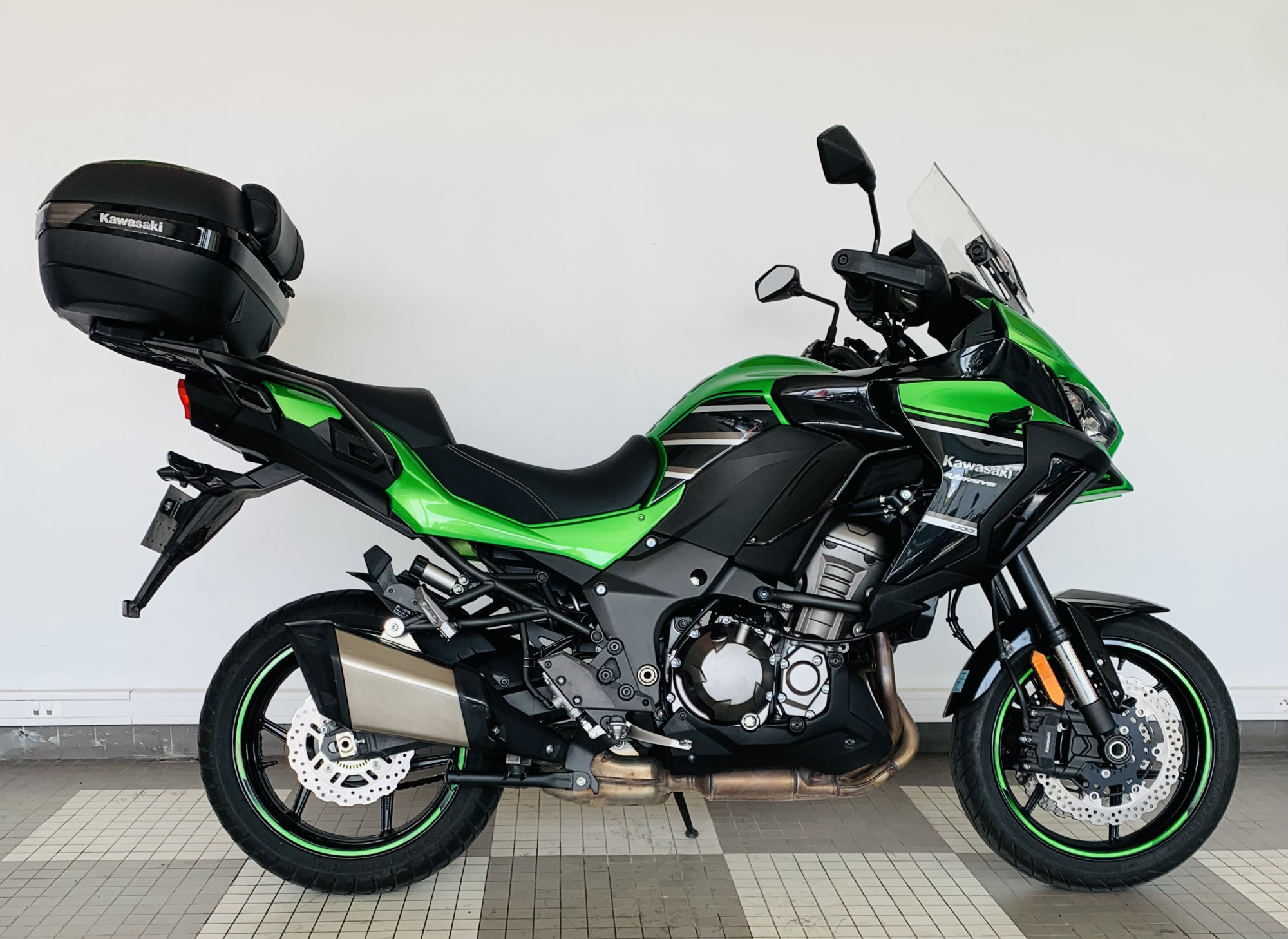 photo de KAWASAKI VERSYS 1000 1000 occasion de couleur  en vente à Melun n°1