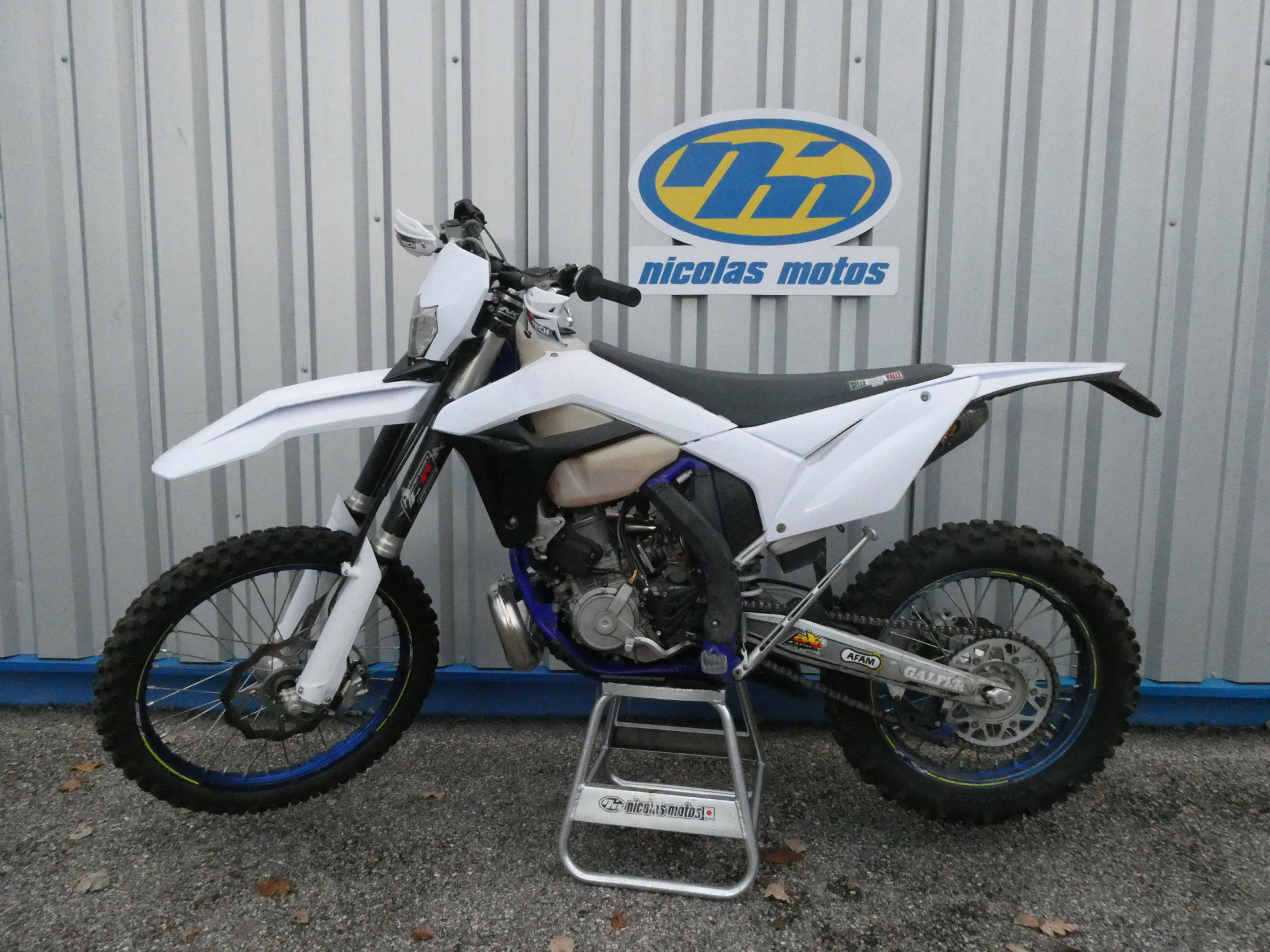 photo de SHERCO SE 300 FACTORY 300 occasion de couleur  en vente à Annonay n°2