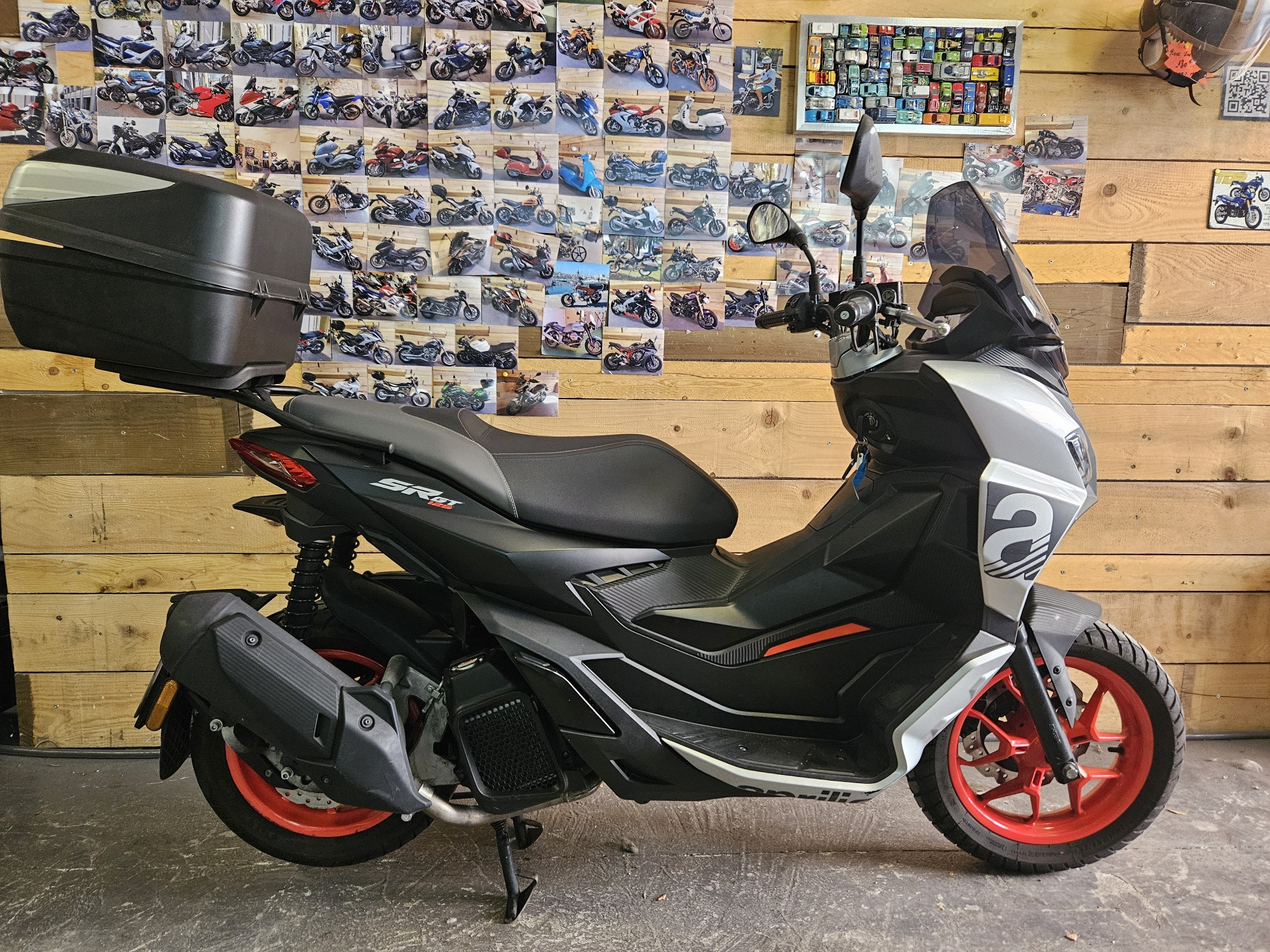 Annonce moto Aprilia SR 125 GT REPLICA