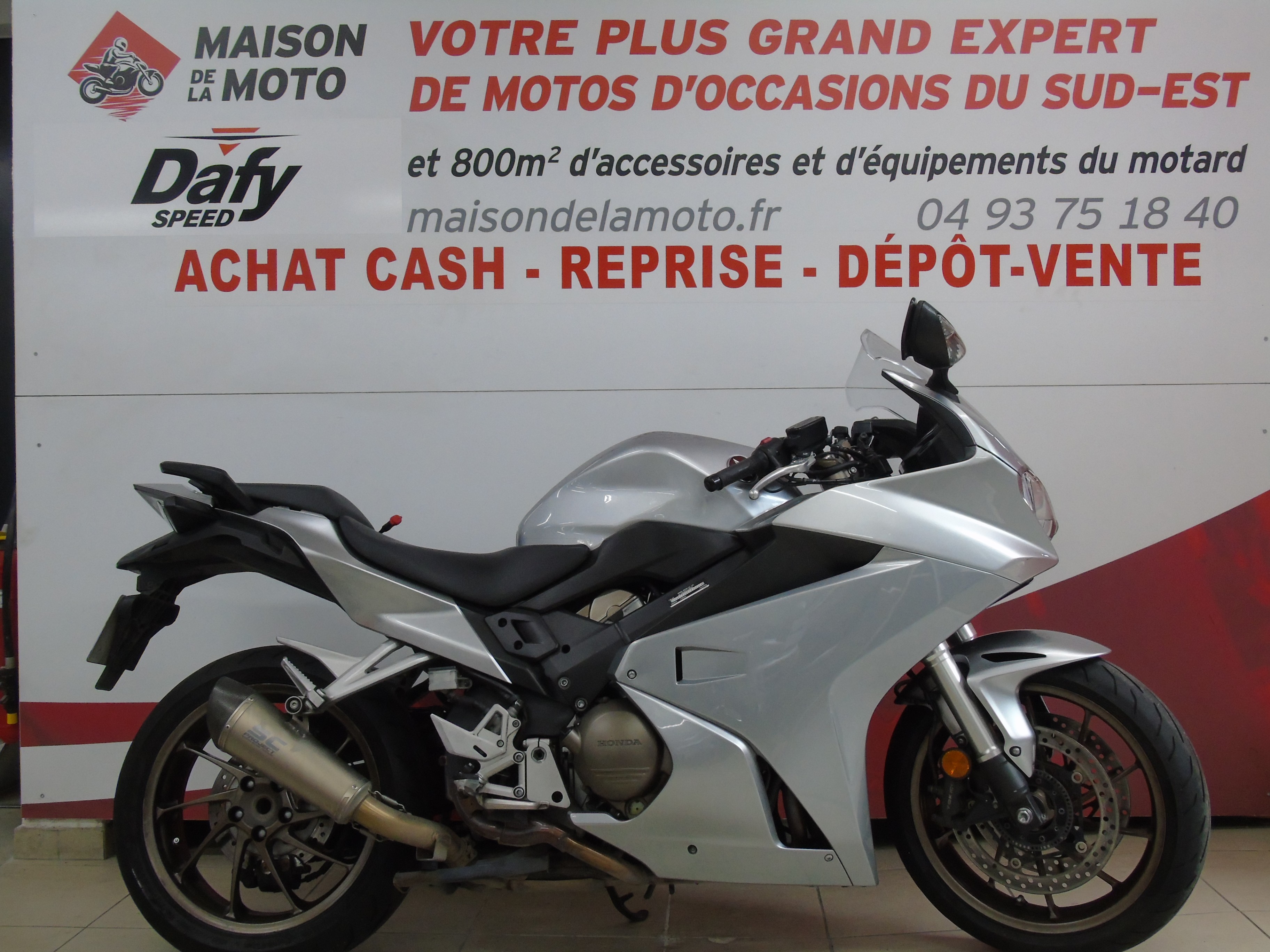 photo de HONDA VFR 800  ABS 800 occasion de couleur  en vente   Mougins