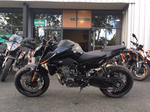 photo de KTM 890 DUKE 890 occasion de couleur  en vente à Albi n°2