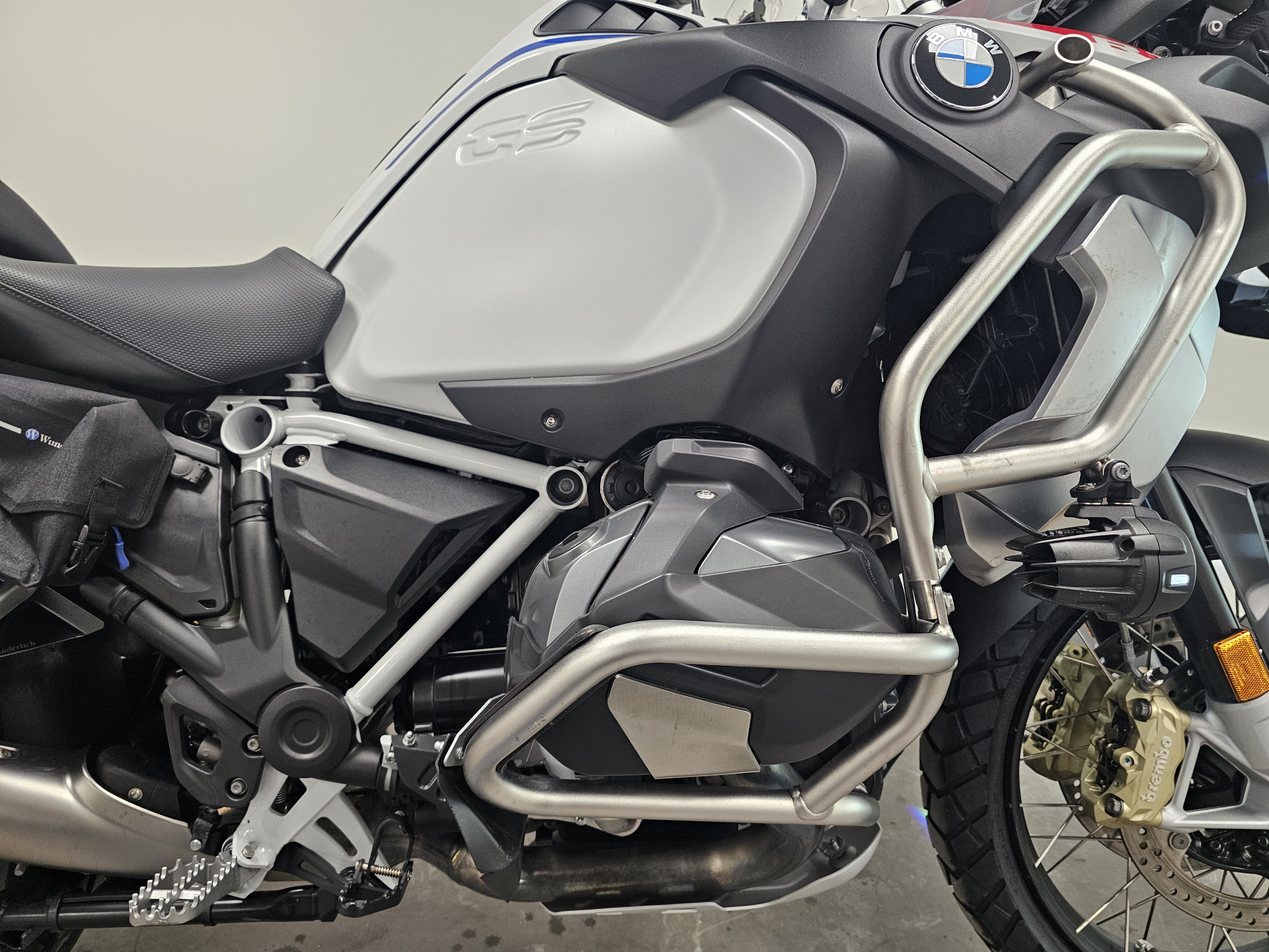 photo de BMW R 1250 GS ADVENTURE 1250 occasion de couleur  en vente à Epagny n°2