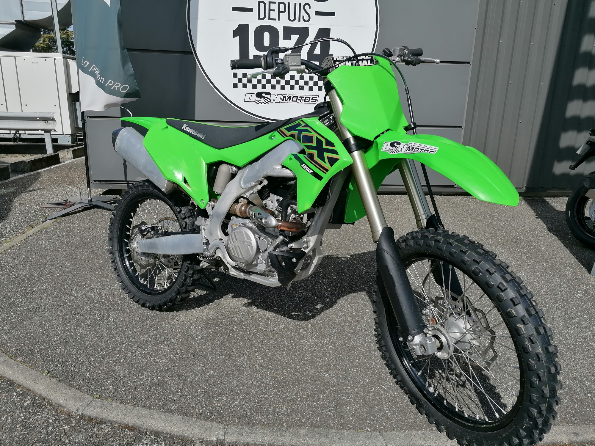 photo de KAWASAKI KX250F CROSS 250 occasion de couleur  en vente à Marmande n°3