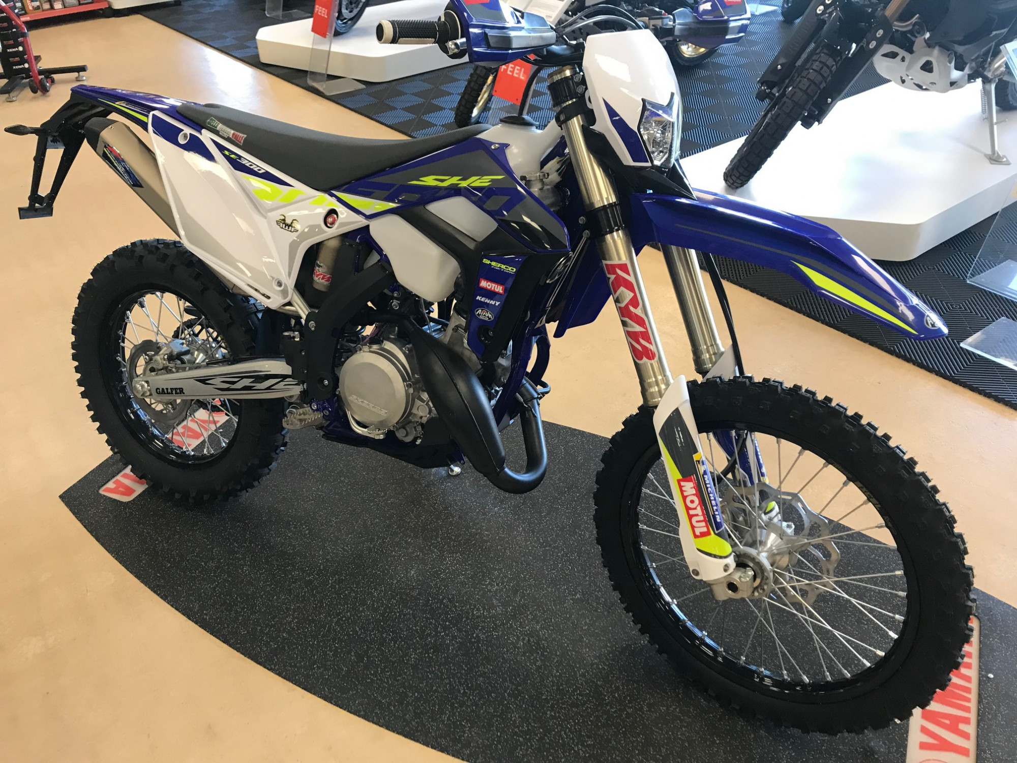 photo de SHERCO SE 300 FACTORY 2T HOMO 300 occasion de couleur  en vente à Evreux n°2