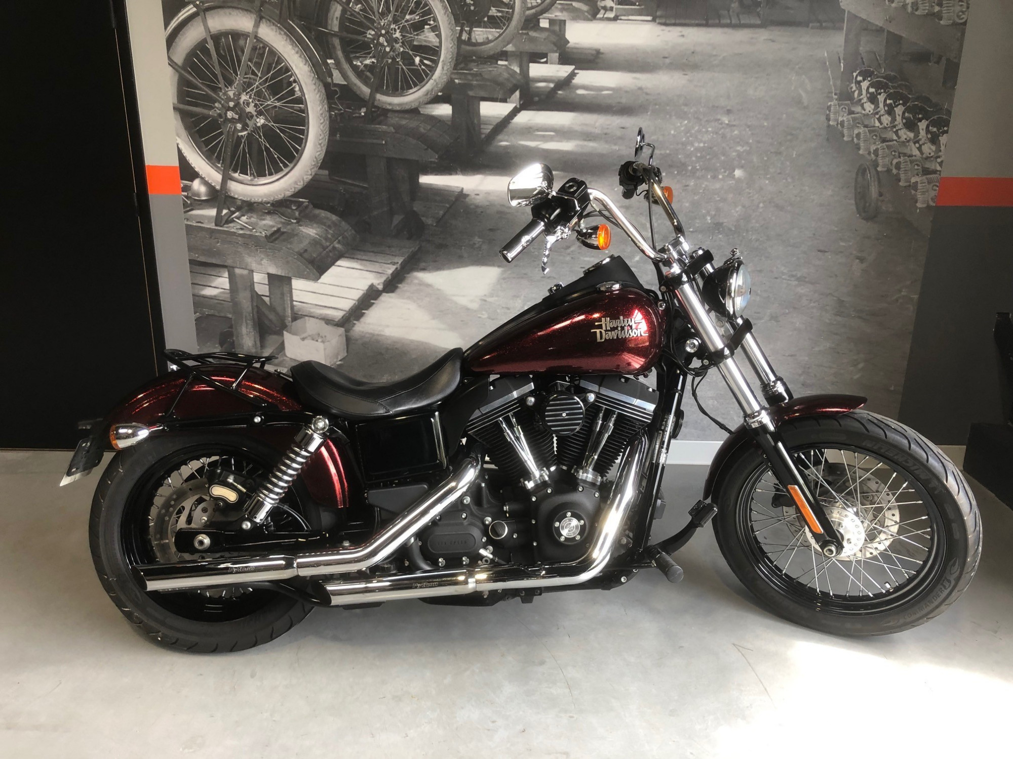 photo de HARLEY DAVIDSON DYNA STREET BOB 1584 1584 occasion de couleur  en vente à St Cyr Sur Loire n°3