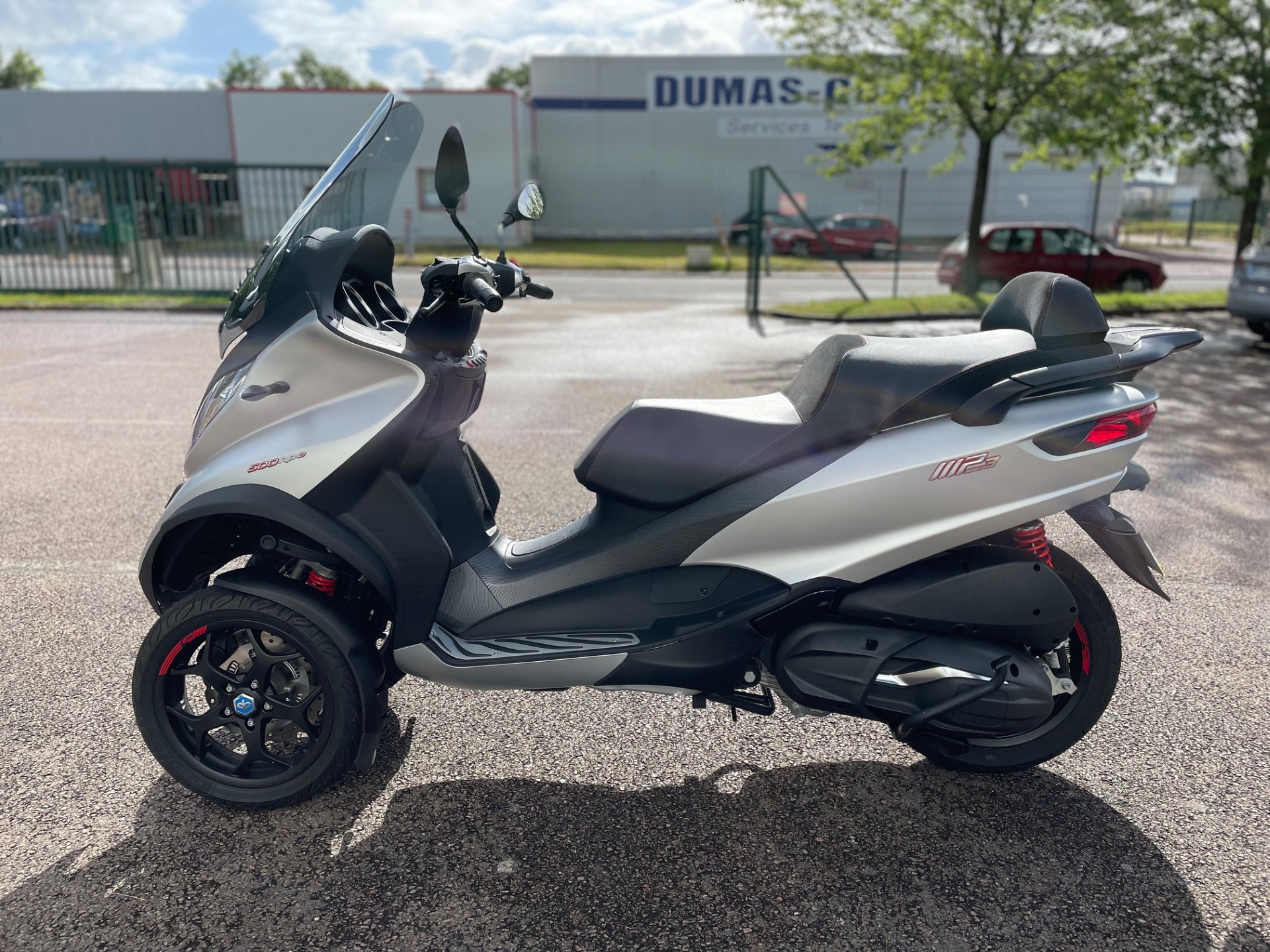 photo de PIAGGIO MP3 500 HPE SPORT ADVANCED ABS A 500 occasion de couleur  en vente à Varennes Vauzelles n°3