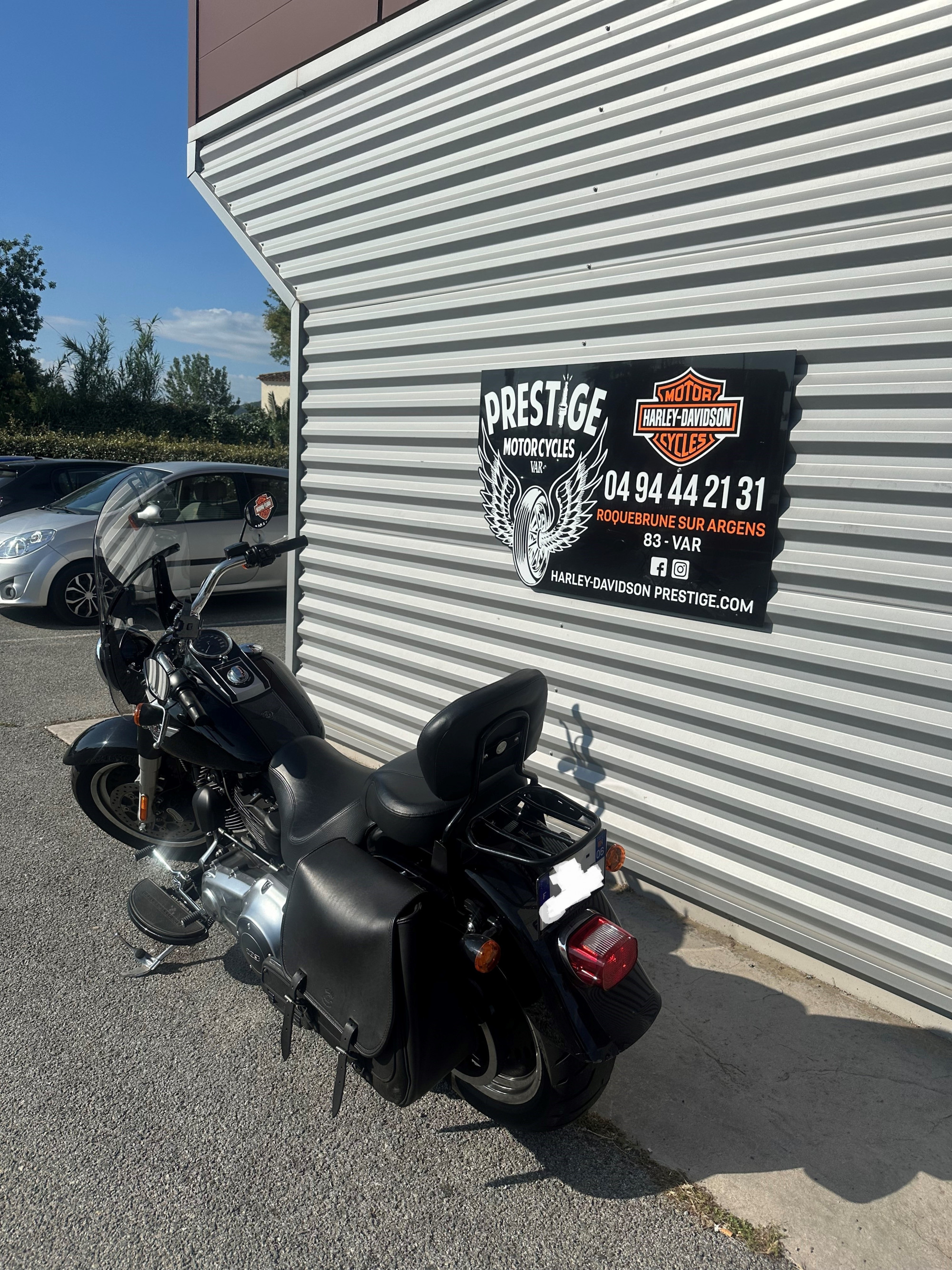 photo de HARLEY DAVIDSON SOFTAIL FAT BOY 1690 1690 occasion de couleur  en vente   Roquebrune Sur Argens