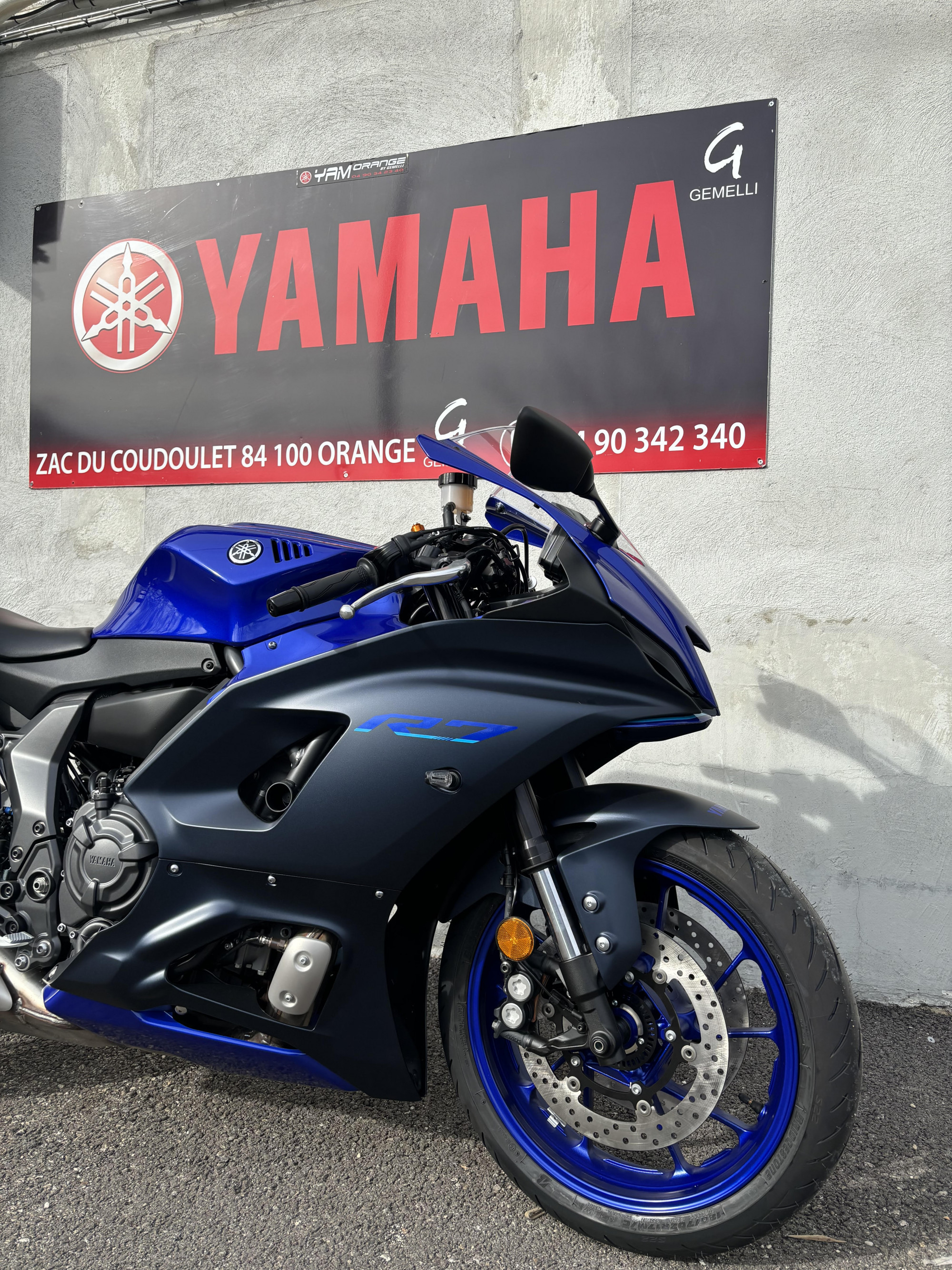 photo de YAMAHA YZF-R7 690 occasion de couleur  en vente à Orange n°2