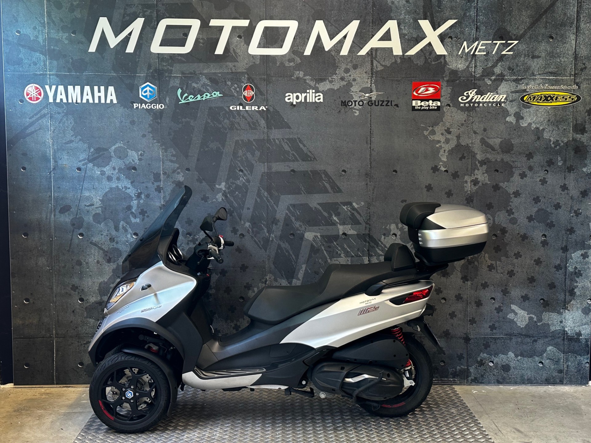 photo de PIAGGIO MP3 500 HPE SPORT ADVANCED ABS A 500 occasion de couleur  en vente à Woippy n°1