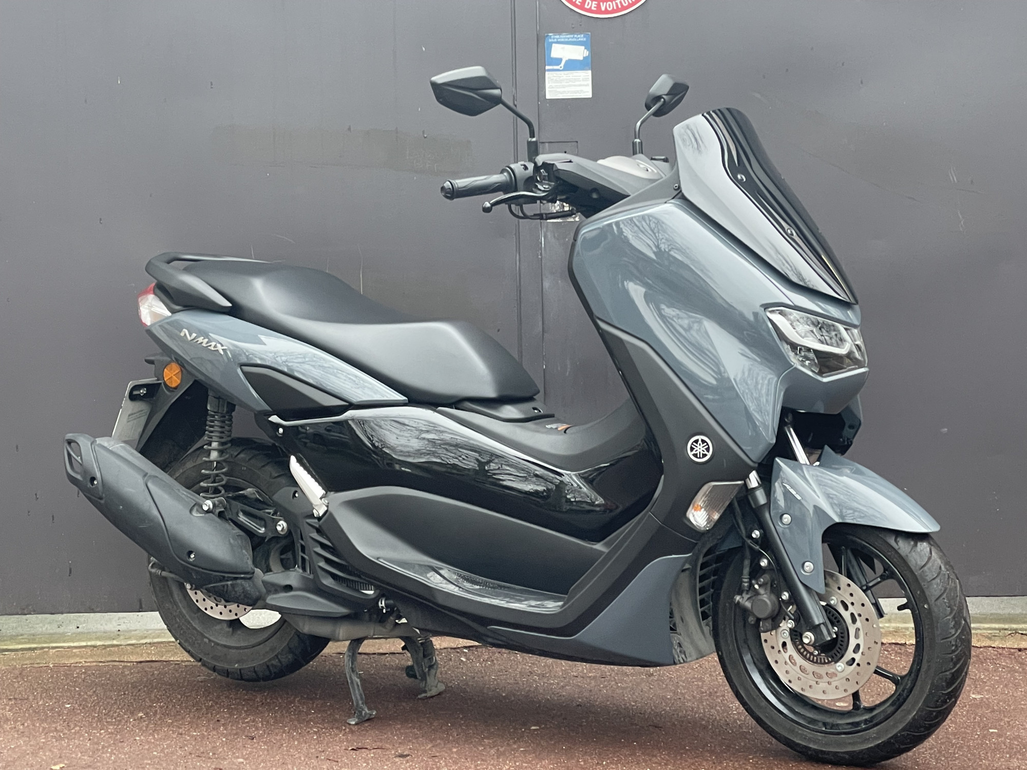 photo de YAMAHA NMAX 125 125 occasion de couleur  en vente à Creteil n°3