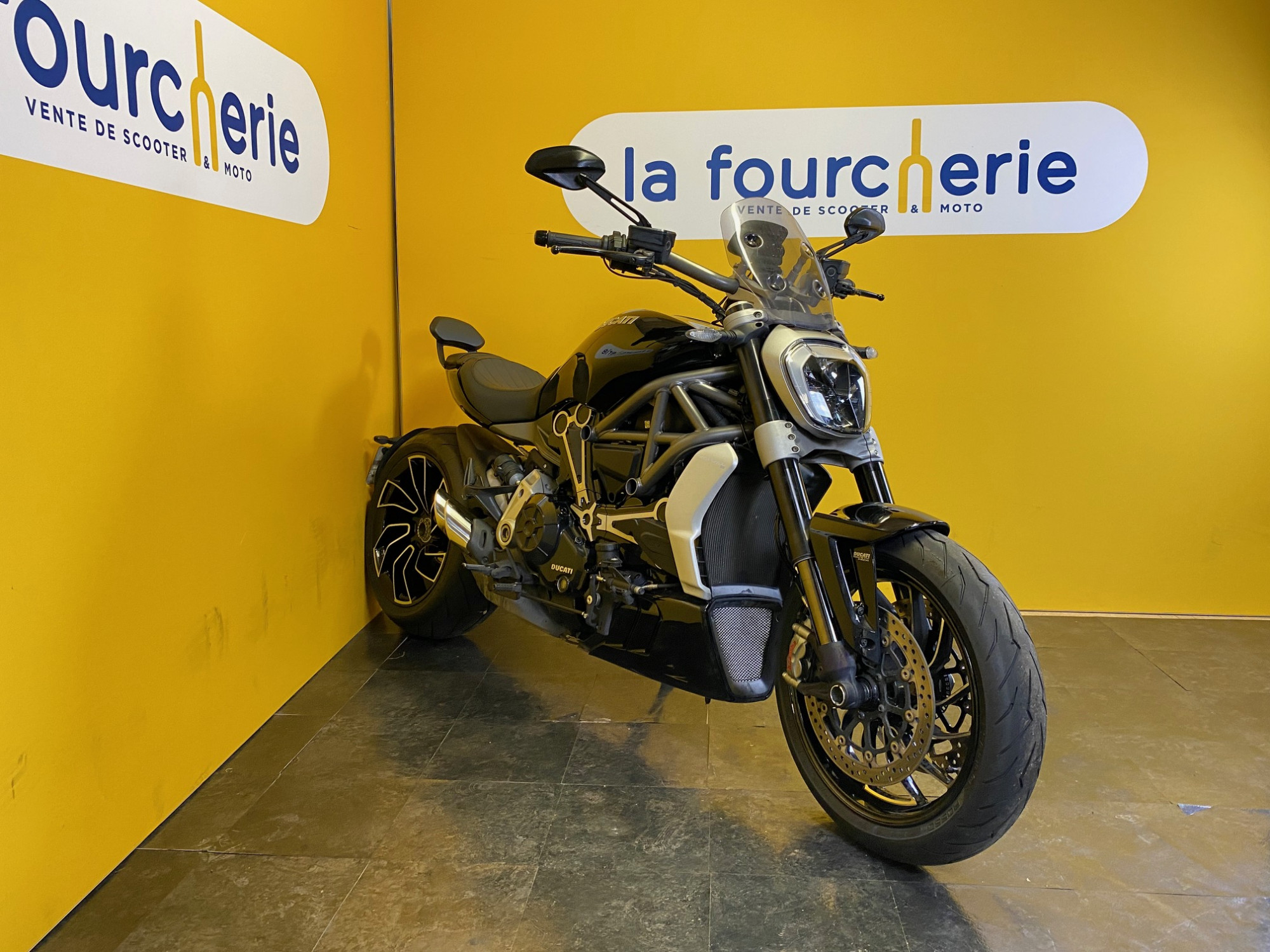 photo de DUCATI XDIAVEL 1262 1262 occasion de couleur  en vente à Paris 15 n°1