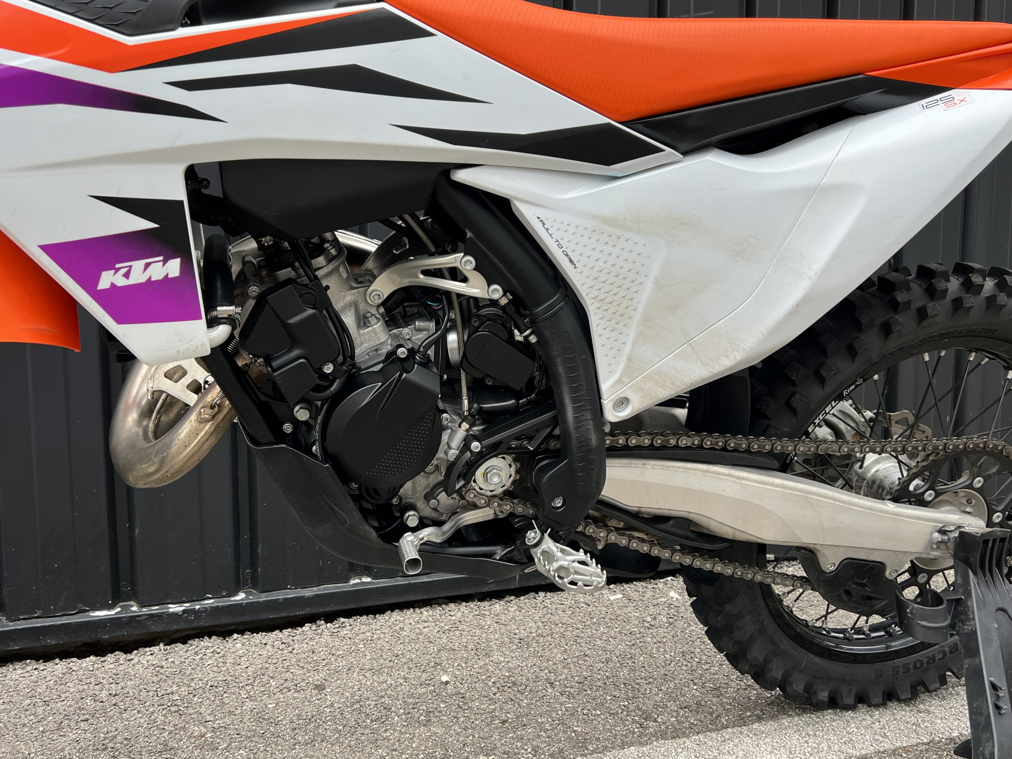 photo de KTM KTM 125 SX 2024 125 occasion de couleur  en vente à St etienne n°2