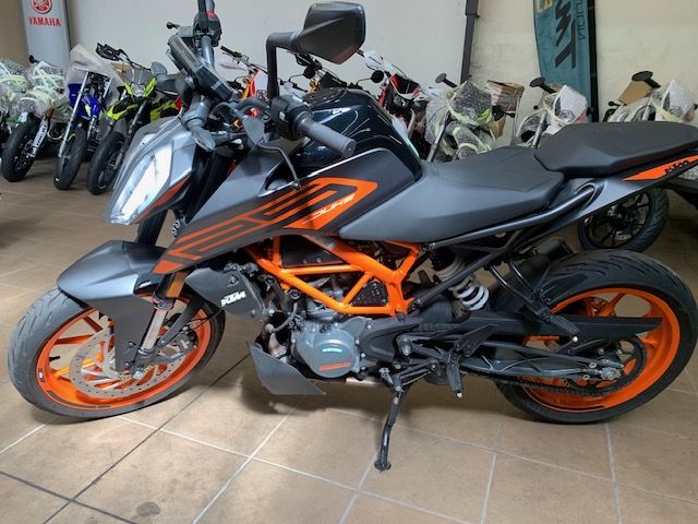 photo de KTM 125 DUKE ABS 125 occasion de couleur  en vente   Remiremont