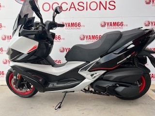 photo de KYMCO XCITING 400I 400 occasion de couleur  en vente à Perpignan n°2