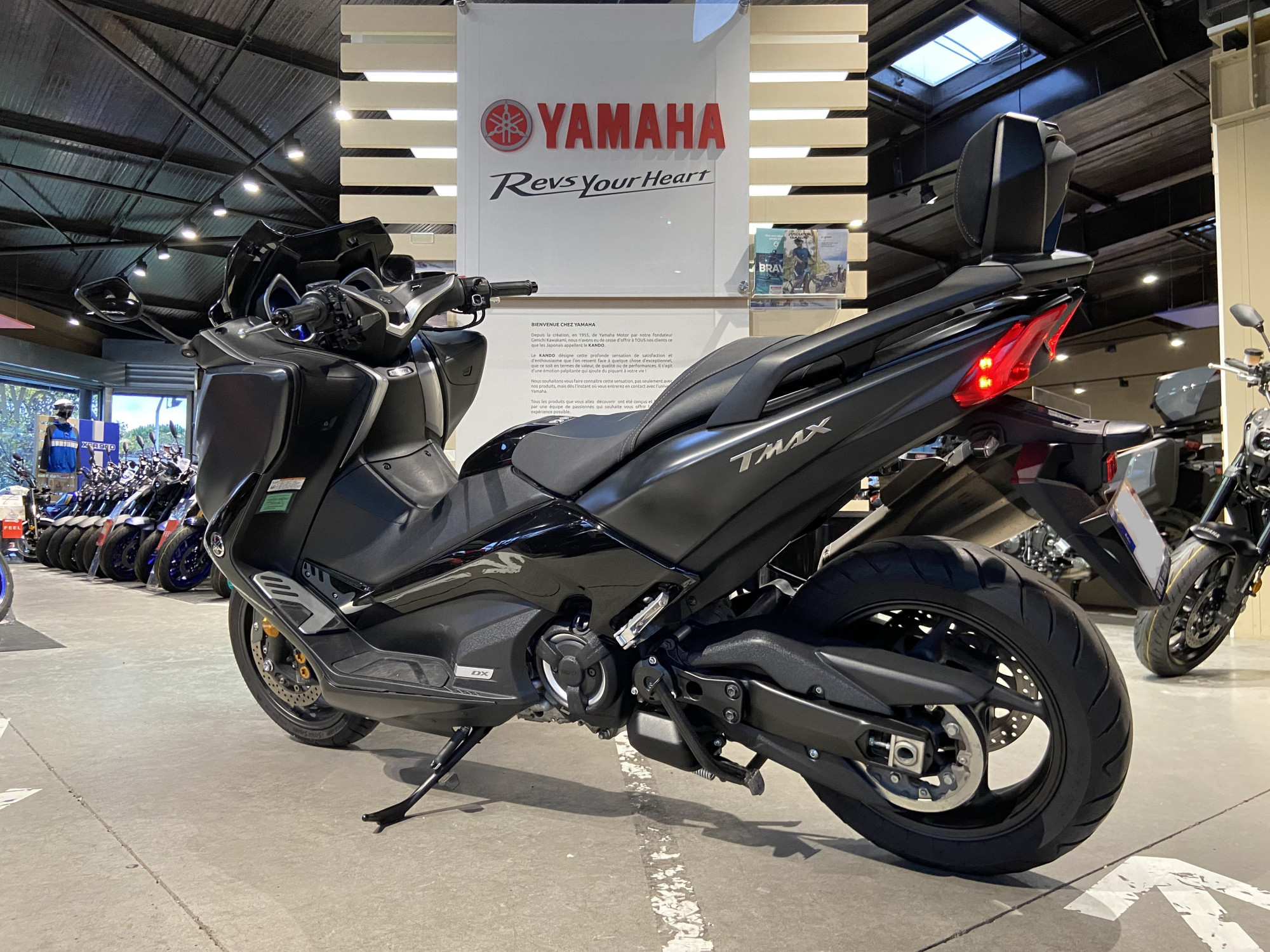 photo de YAMAHA TMAX 530 DX 530 occasion de couleur  en vente à Toulouse n°3