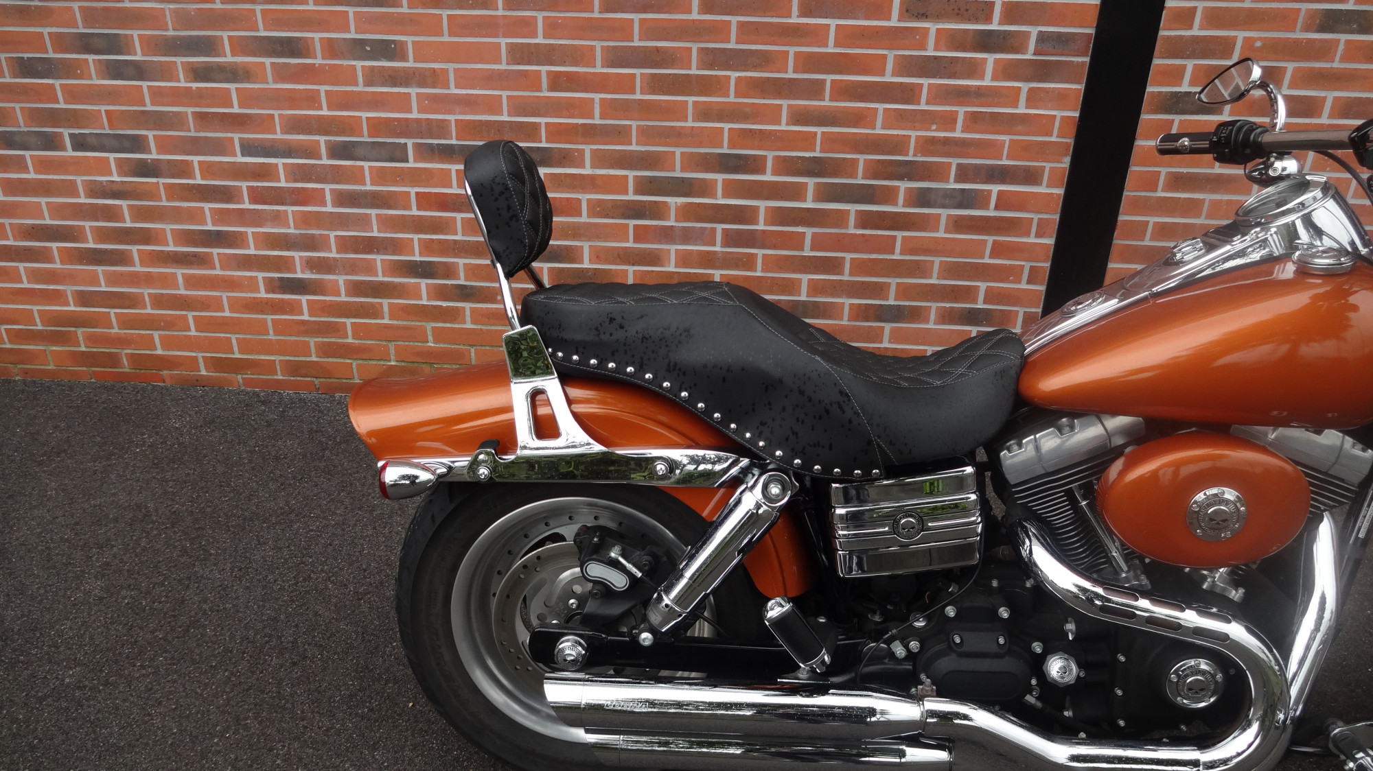 photo de HARLEY DAVIDSON DYNA FAT BOB 1584 1584 occasion de couleur  en vente à St Jean Du Cardonnay n°3