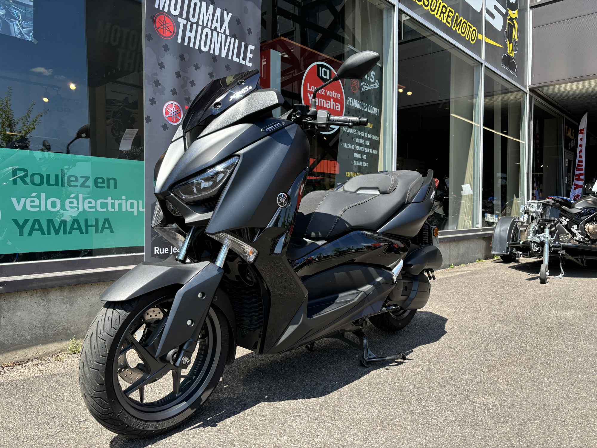 photo de YAMAHA XMAX 125 IRON MAX 125 occasion de couleur  en vente à Thionville n°3