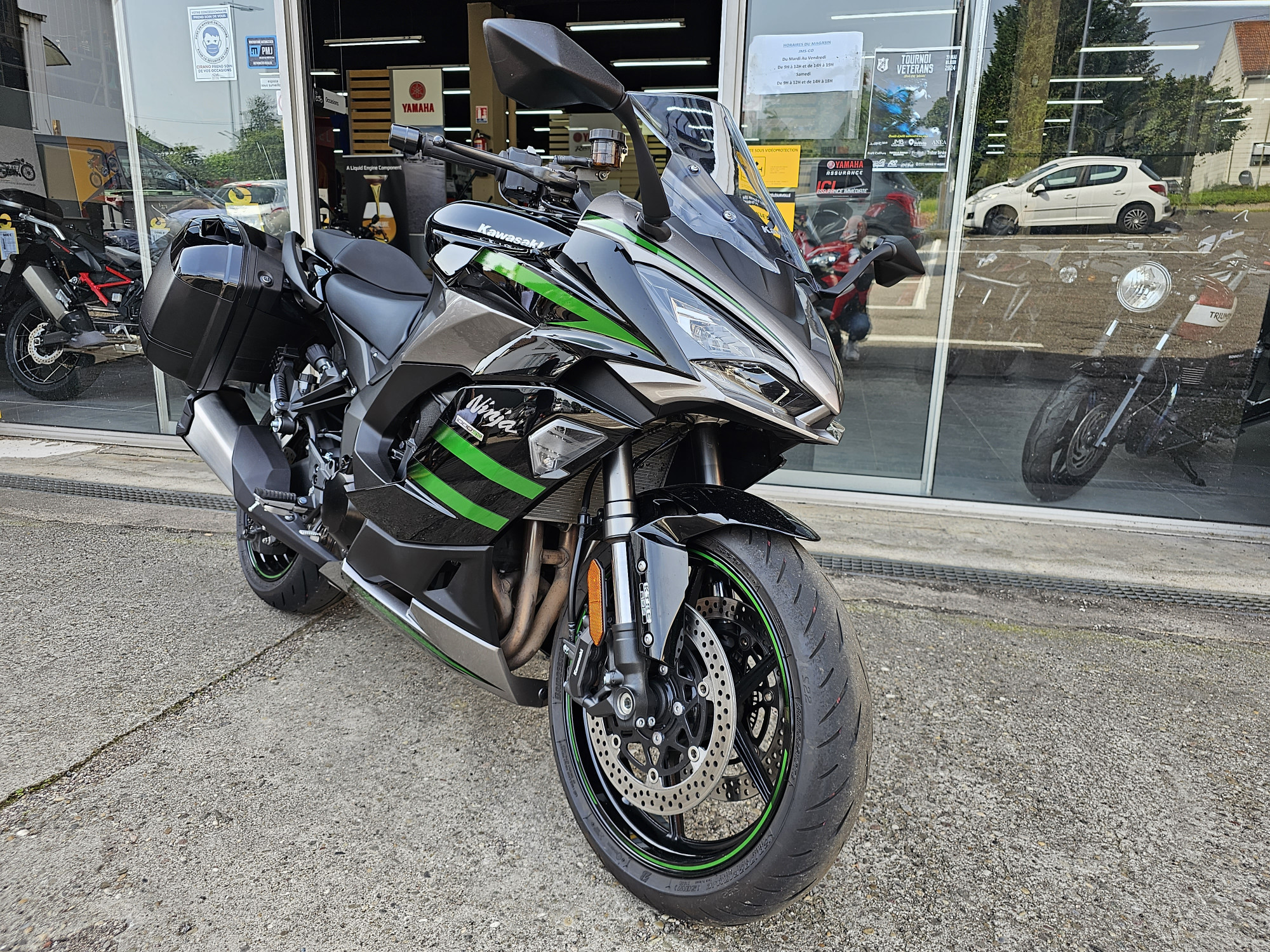 photo de KAWASAKI Z1000 1000 occasion de couleur  en vente à Cocheren n°2